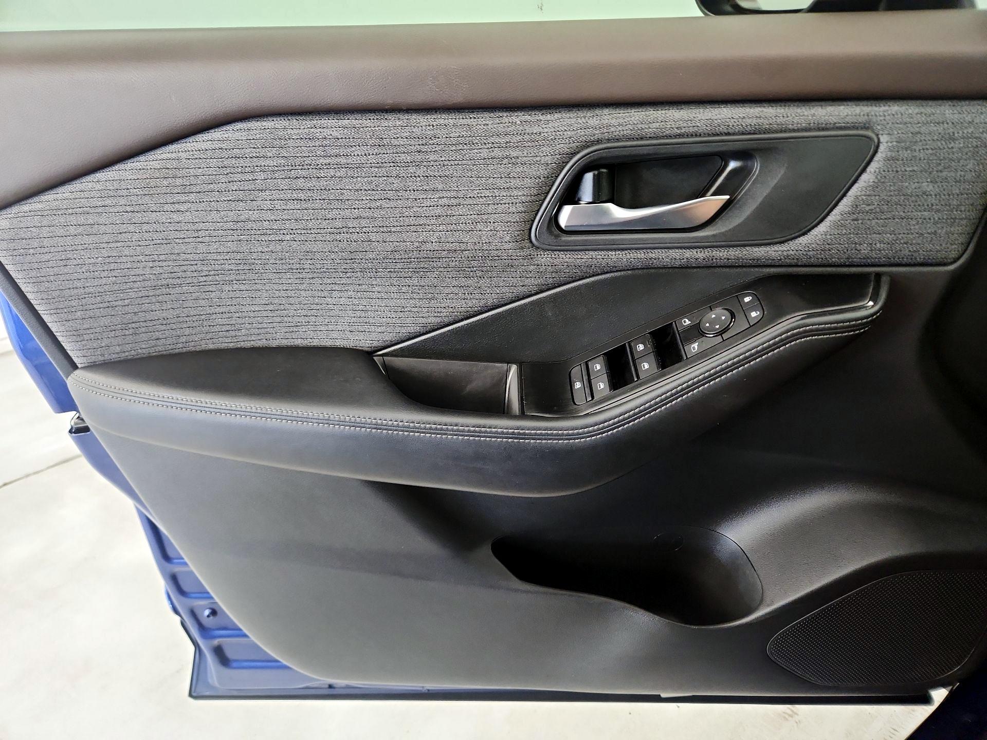 Thumbnail: 2023 Nissan Rogue - 12