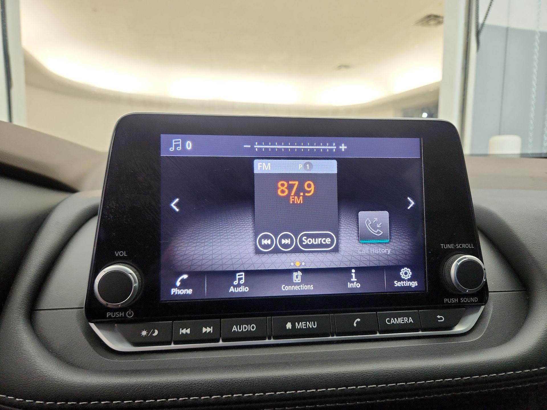 Thumbnail: 2023 Nissan Rogue - 15