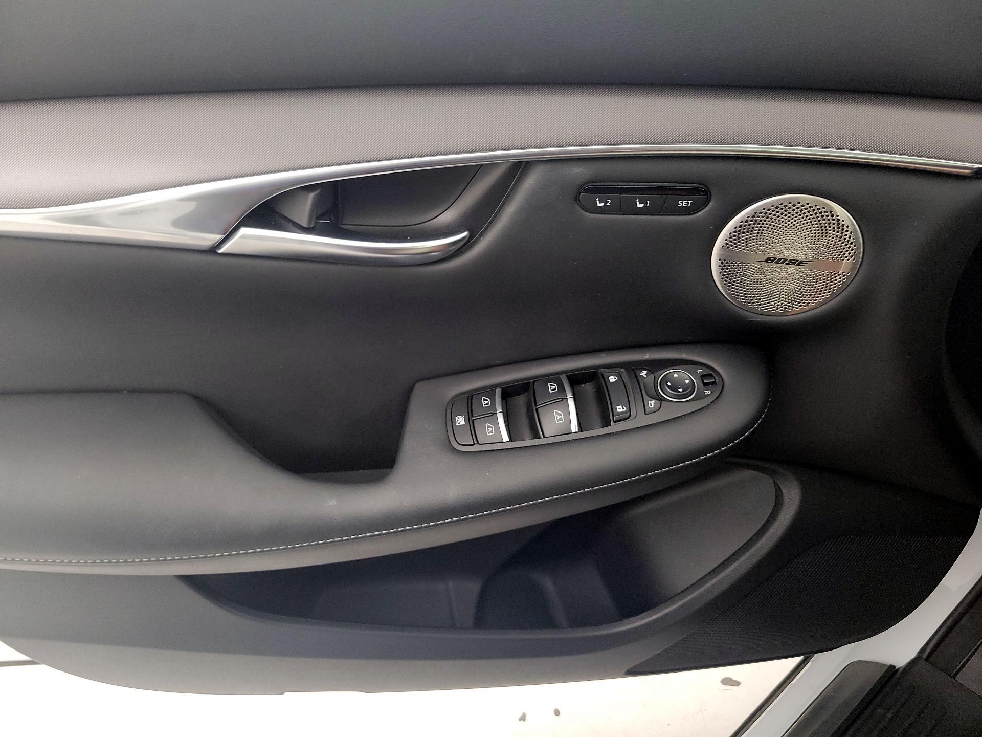 Thumbnail: 2023 INFINITI QX50 - 12