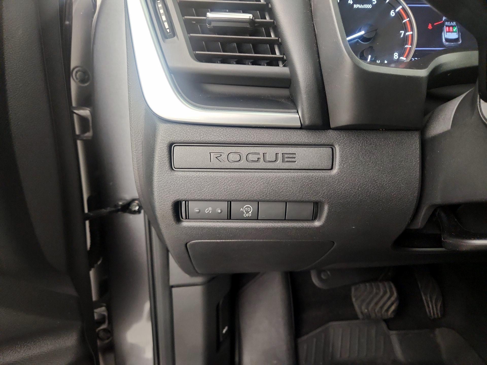 Thumbnail: 2023 Nissan Rogue - 13