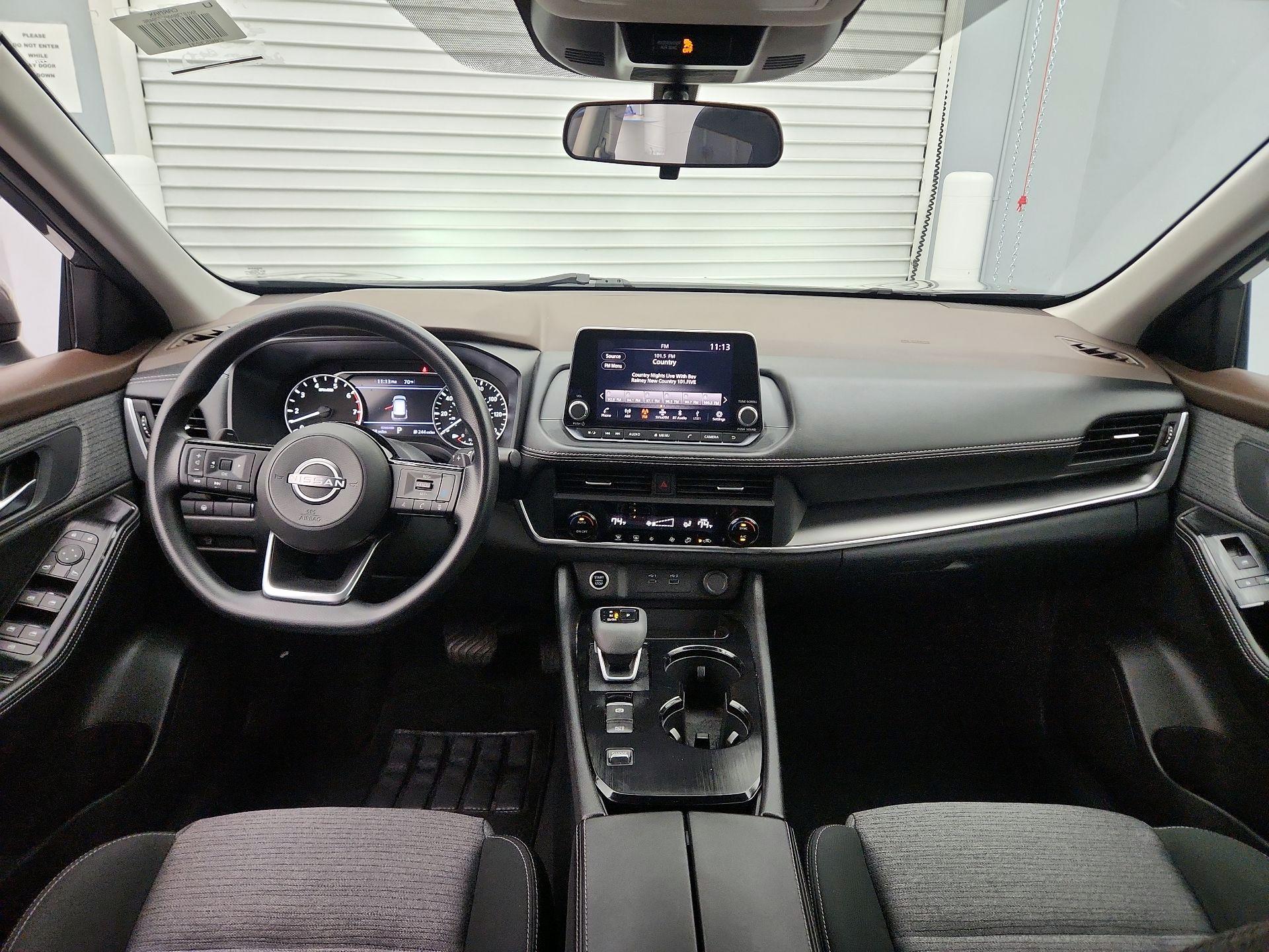 Thumbnail: 2023 Nissan Rogue - 9