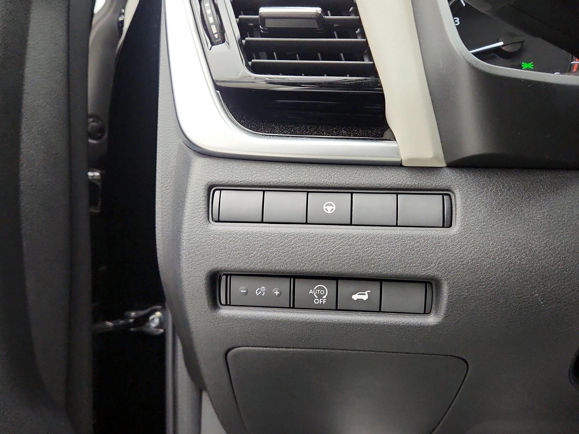 Thumbnail: 2023 Nissan Rogue - 13