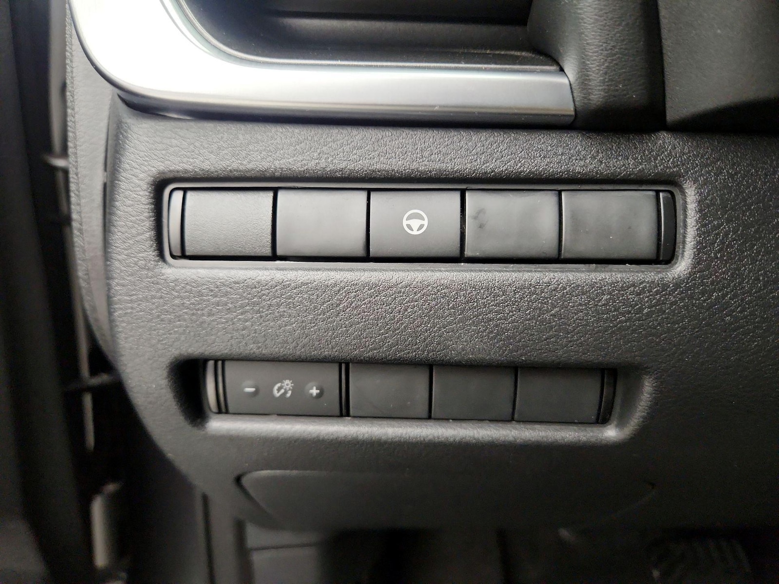 2023 Nissan Rogue SV - Photo 14