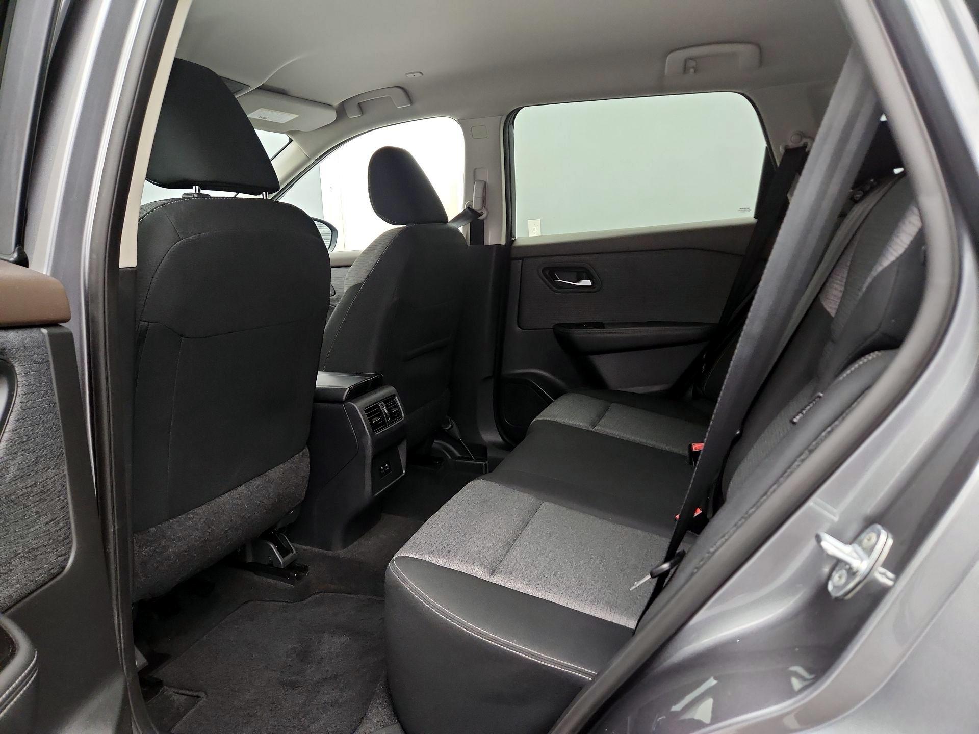 Thumbnail: 2023 Nissan Rogue - 19