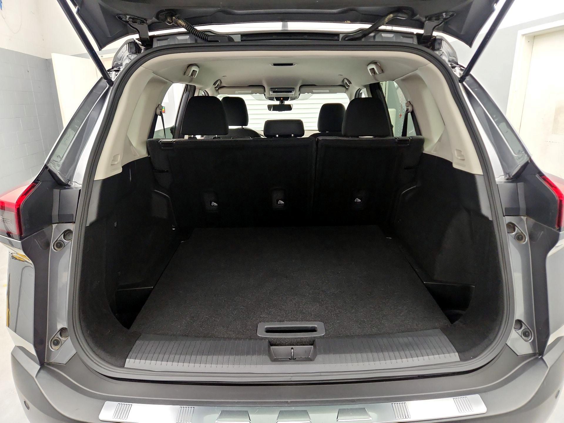 Thumbnail: 2023 Nissan Rogue - 20