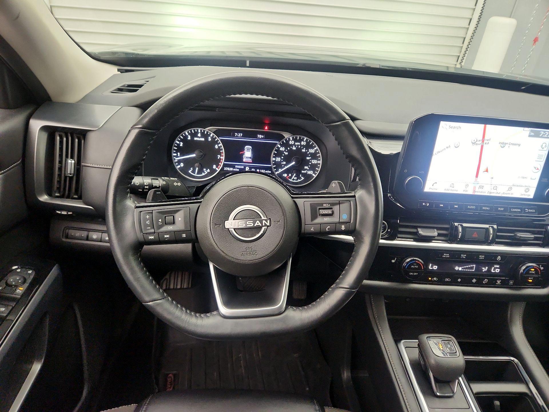 Thumbnail: 2023 Nissan Pathfinder - 10