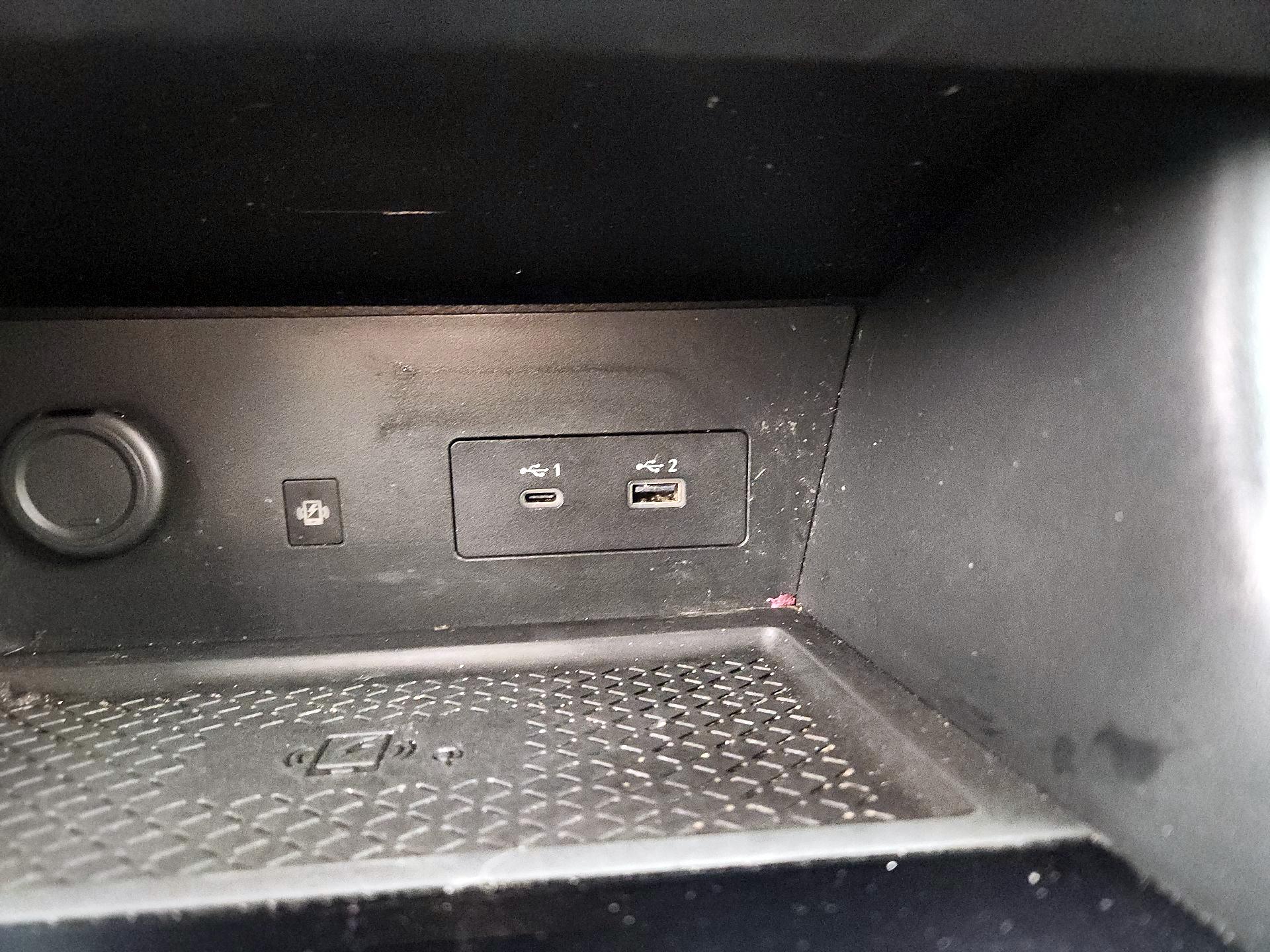 Thumbnail: 2023 Nissan Pathfinder - 19