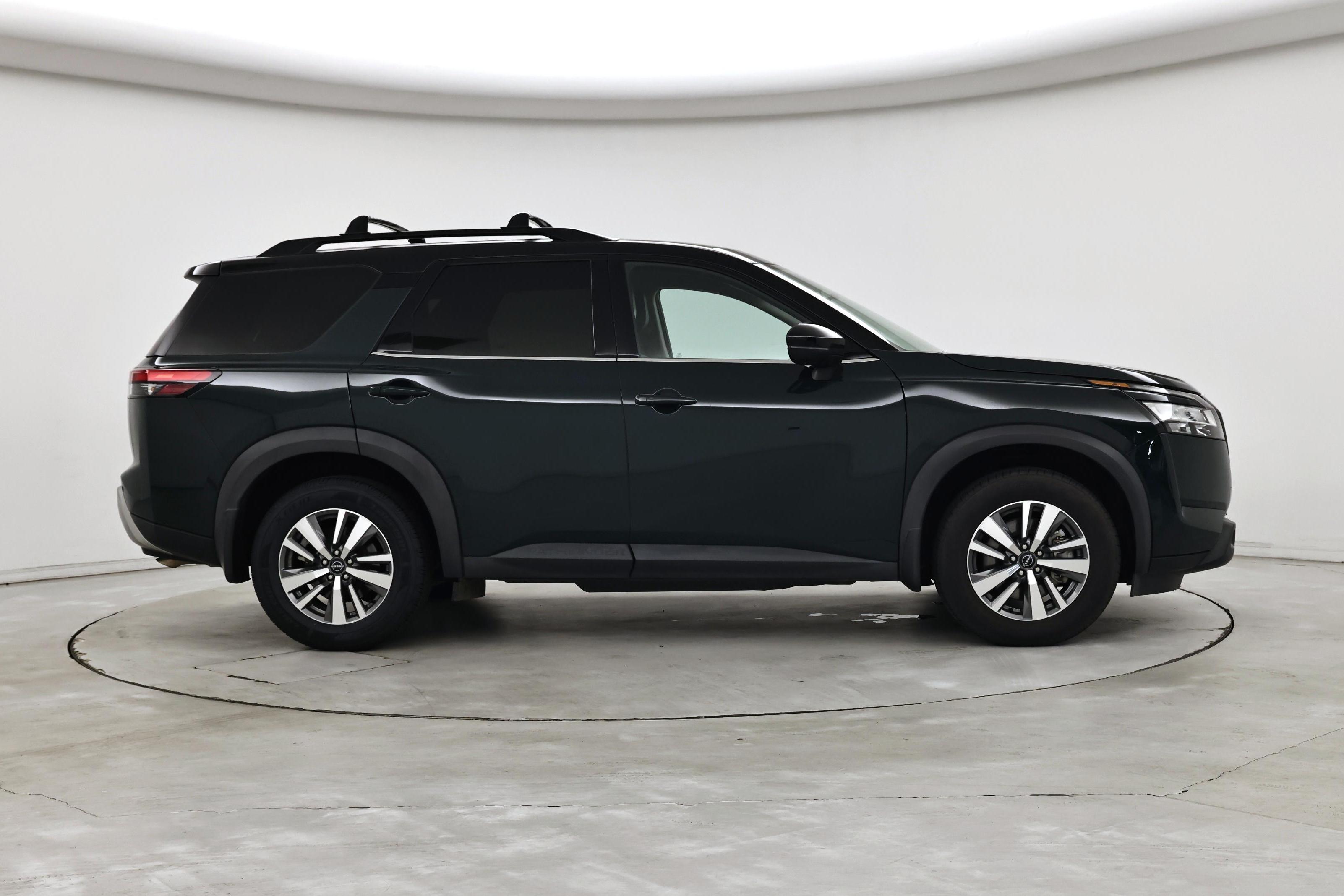 Thumbnail: 2023 Nissan Pathfinder - 7