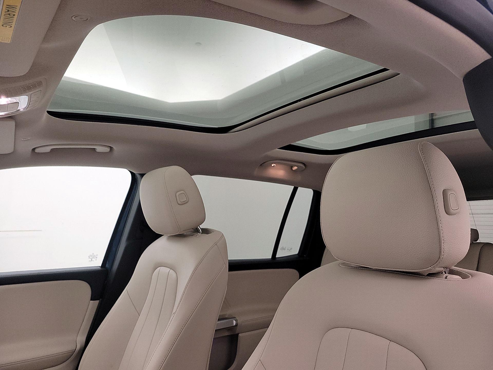 Thumbnail: 2023 Mercedes-Benz GLB - 19