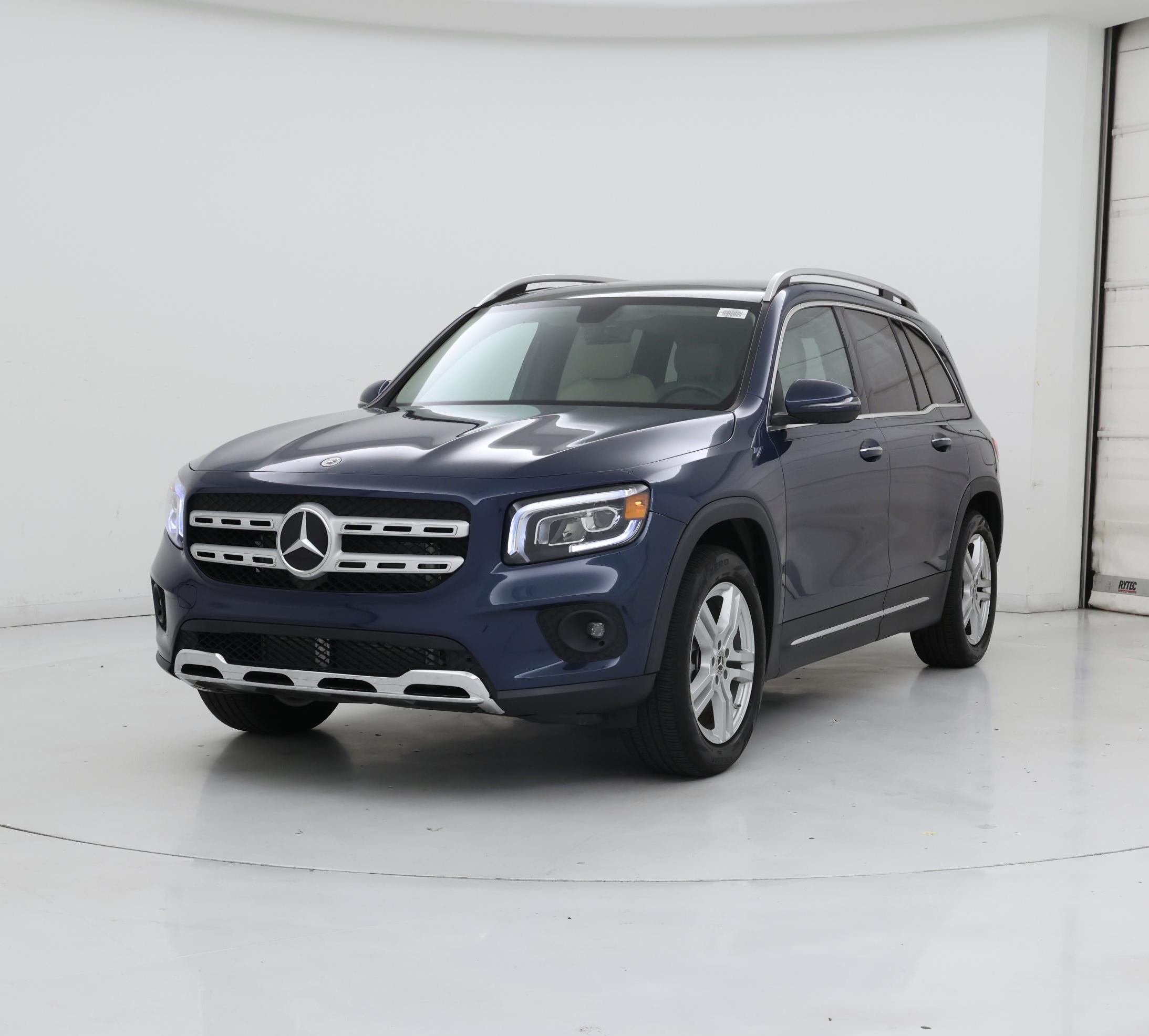 Thumbnail: 2023 Mercedes-Benz GLB - 4