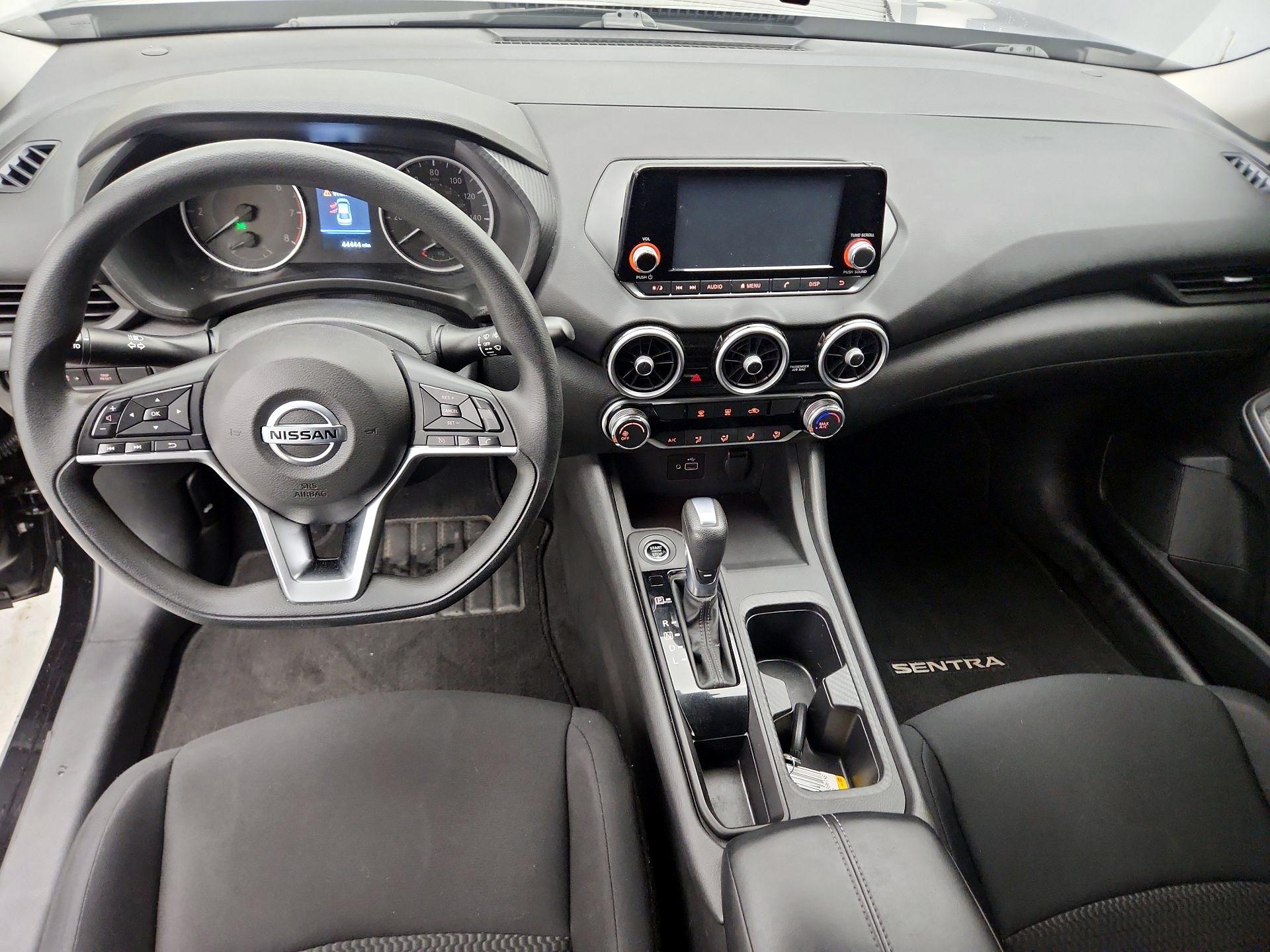 Thumbnail: 2022 Nissan Sentra - 9