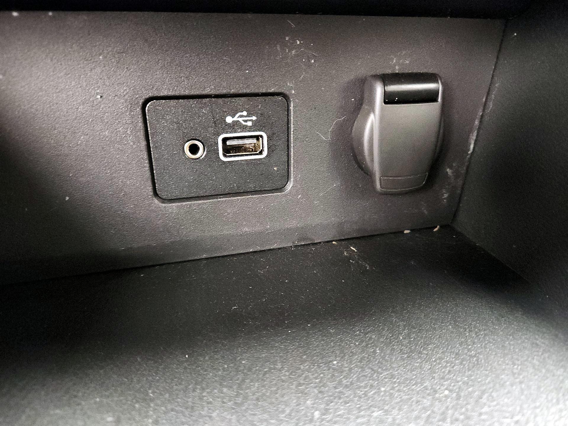 Thumbnail: 2022 Nissan Sentra - 18