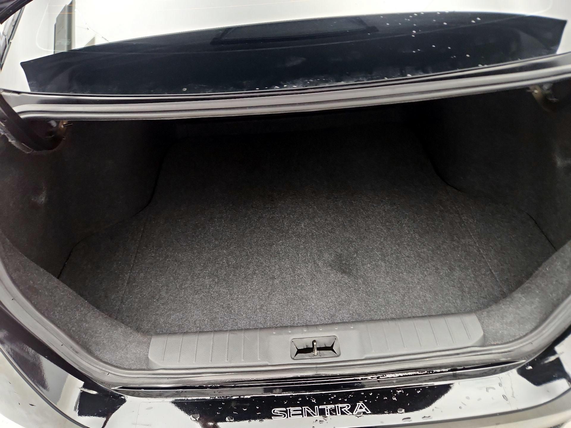 Thumbnail: 2022 Nissan Sentra - 20