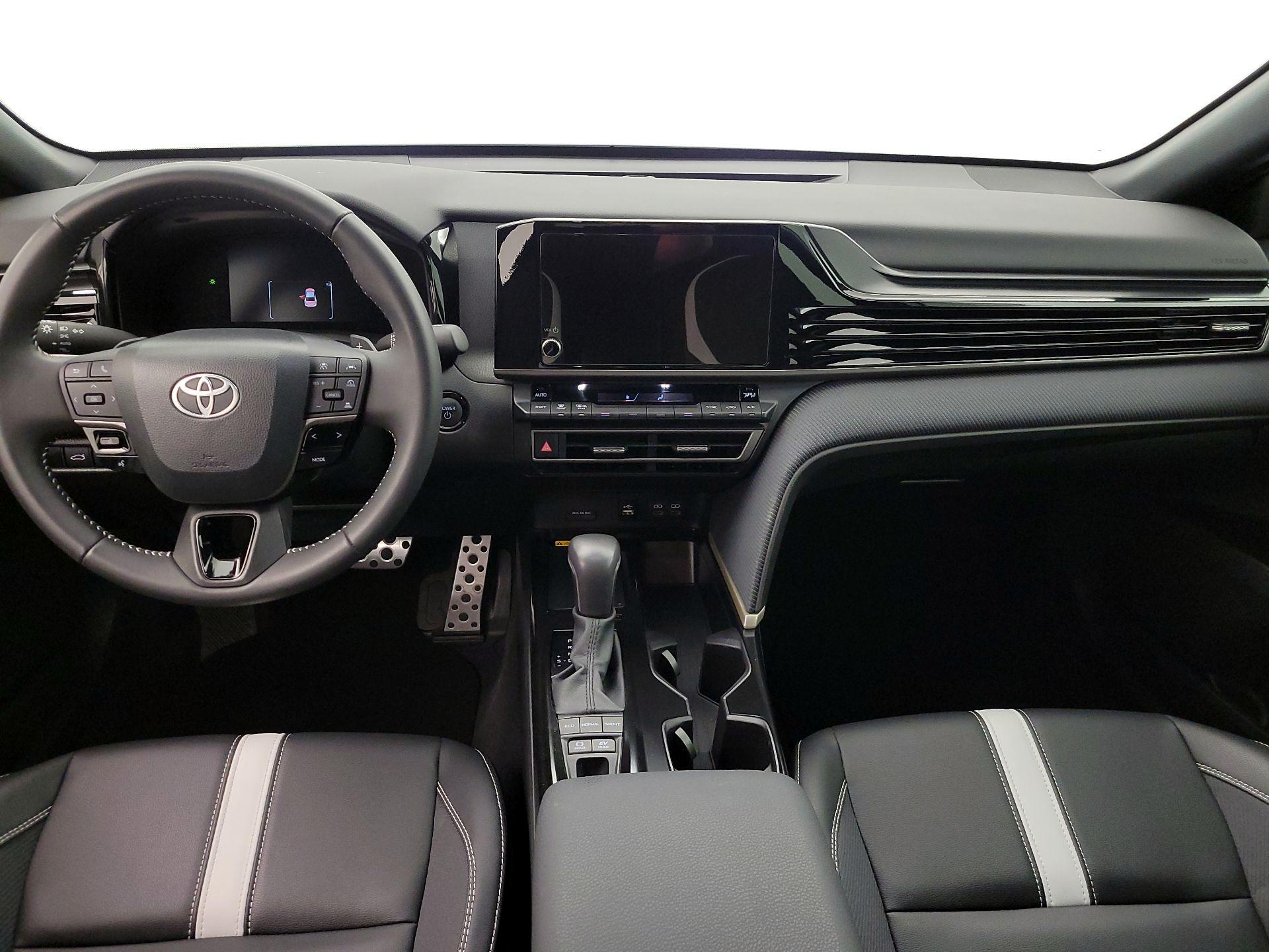 Thumbnail: 2025 Toyota Camry - 9