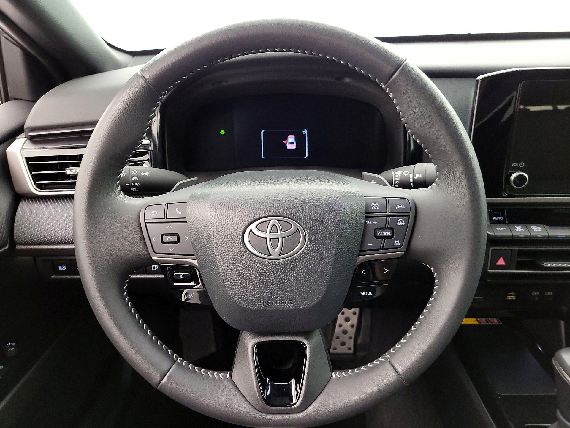 Thumbnail: 2025 Toyota Camry - 10