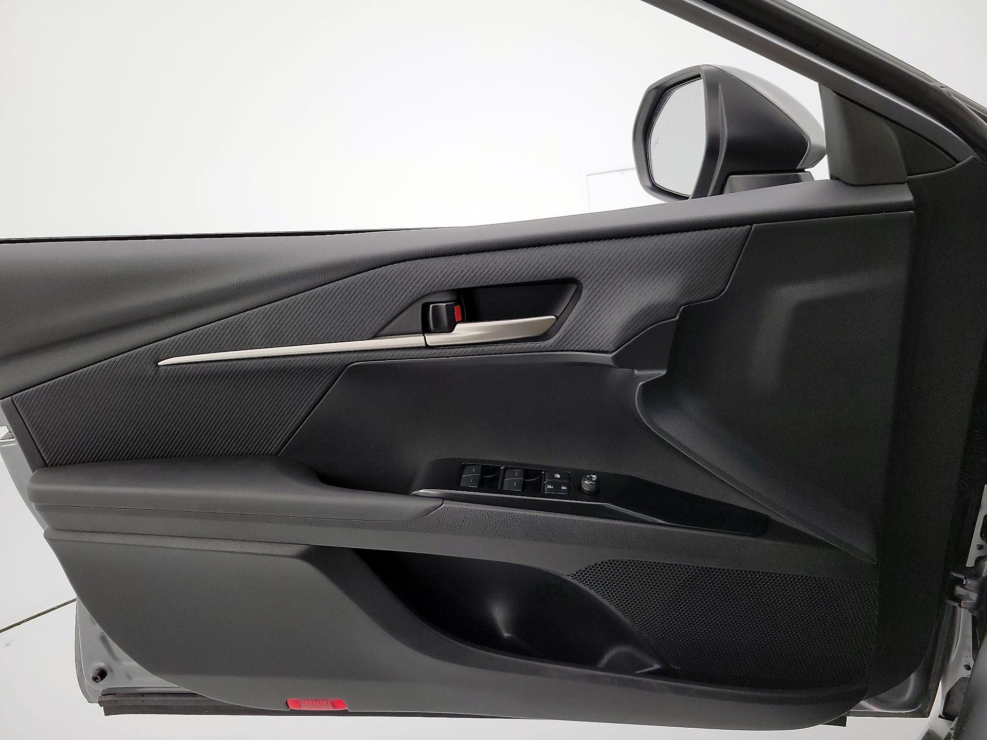 Thumbnail: 2025 Toyota Camry - 12