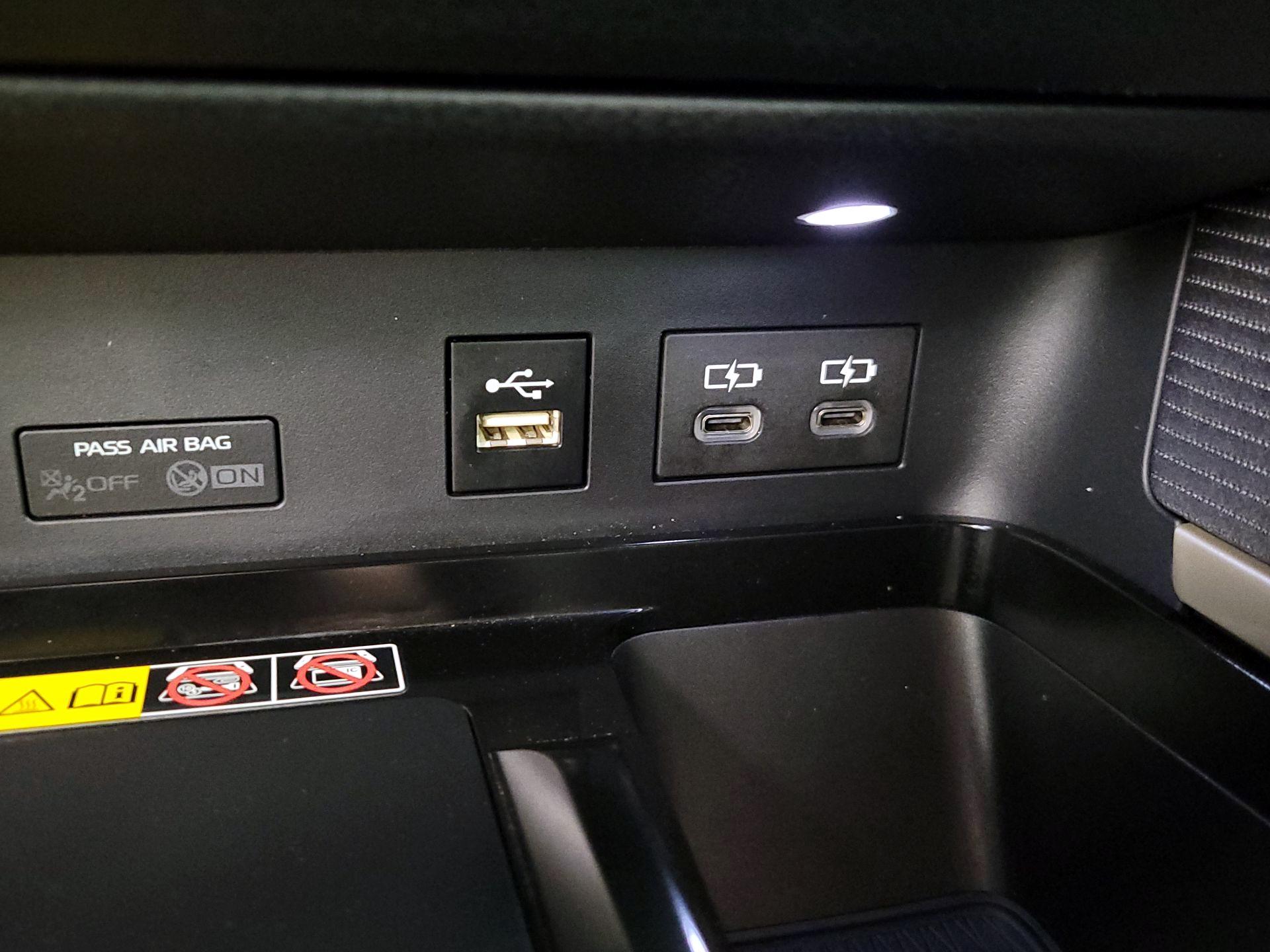 Thumbnail: 2025 Toyota Camry - 19
