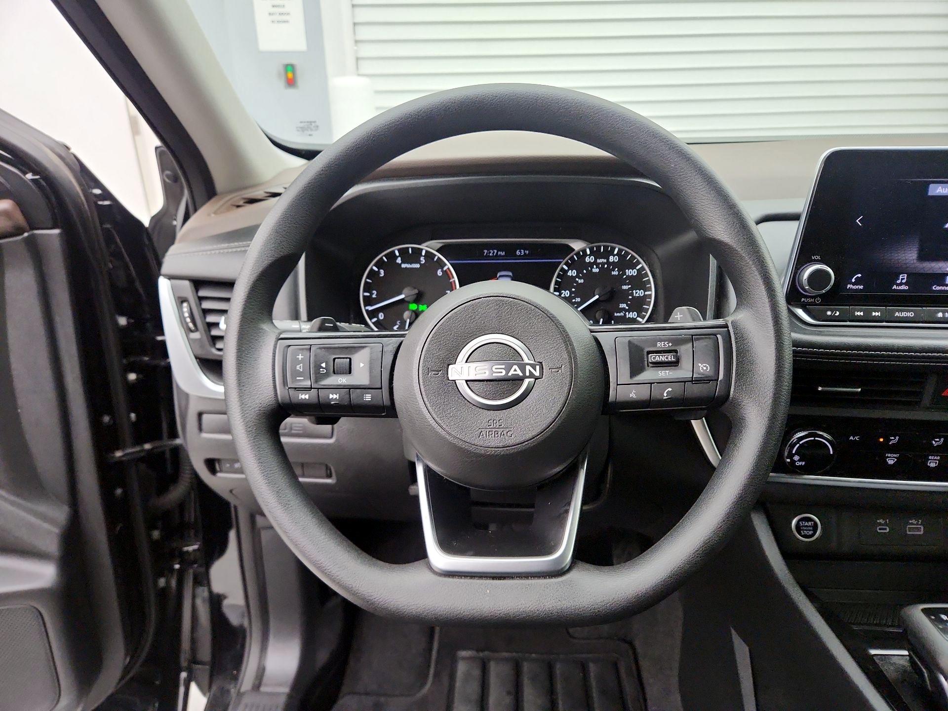 Thumbnail: 2023 Nissan Rogue - 10