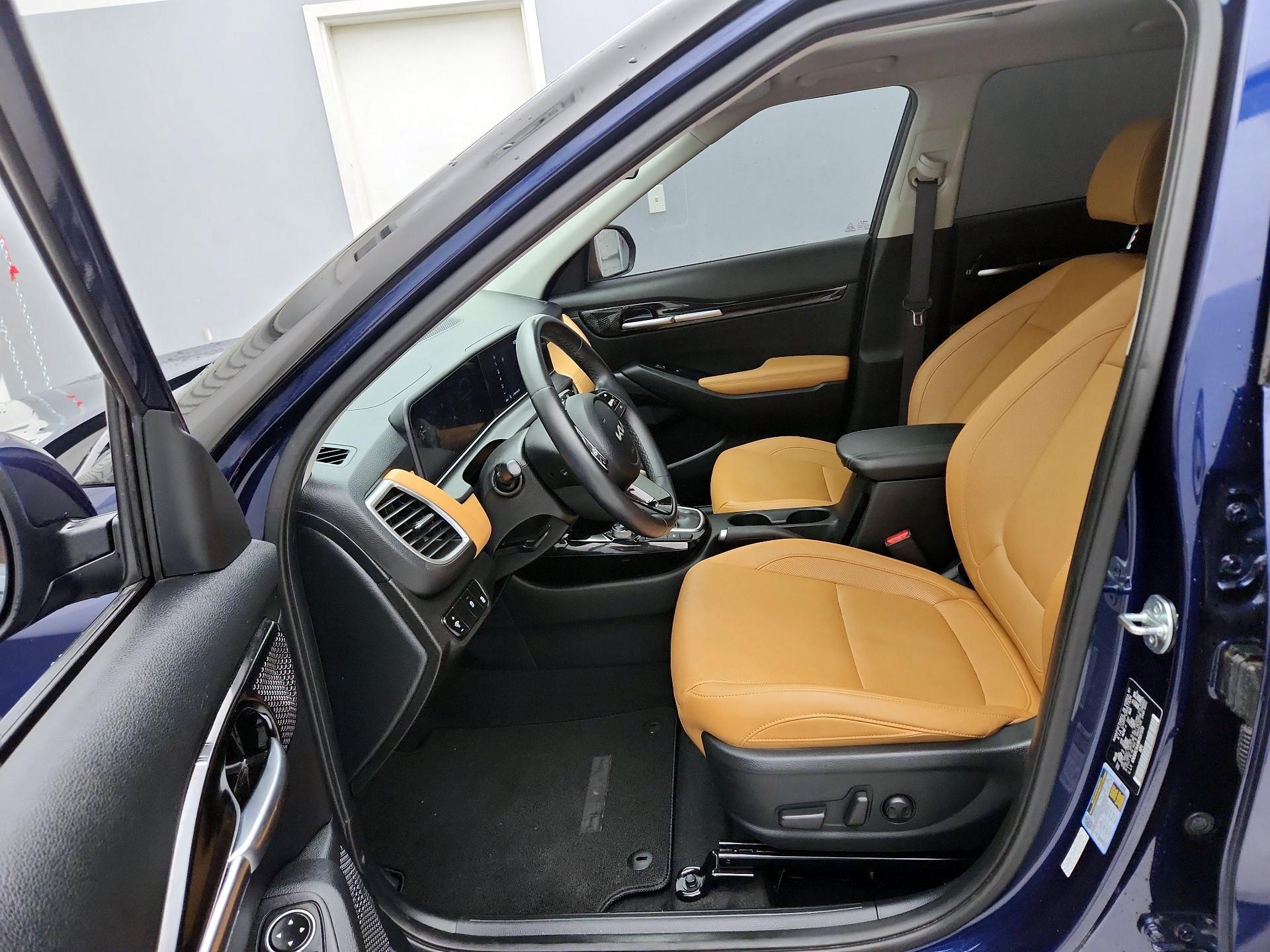 Thumbnail: 2024 Kia Seltos - 11