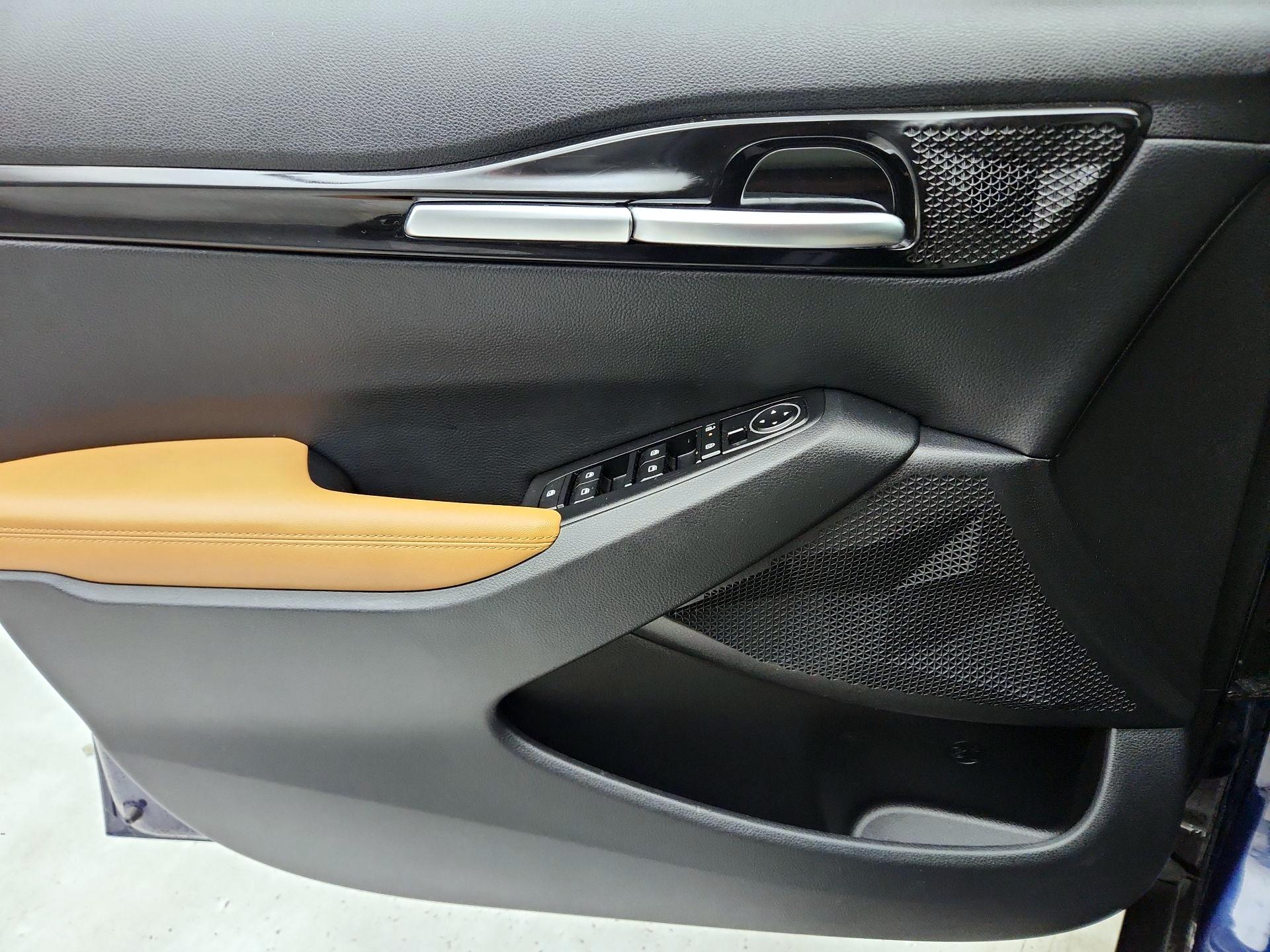 Thumbnail: 2024 Kia Seltos - 12