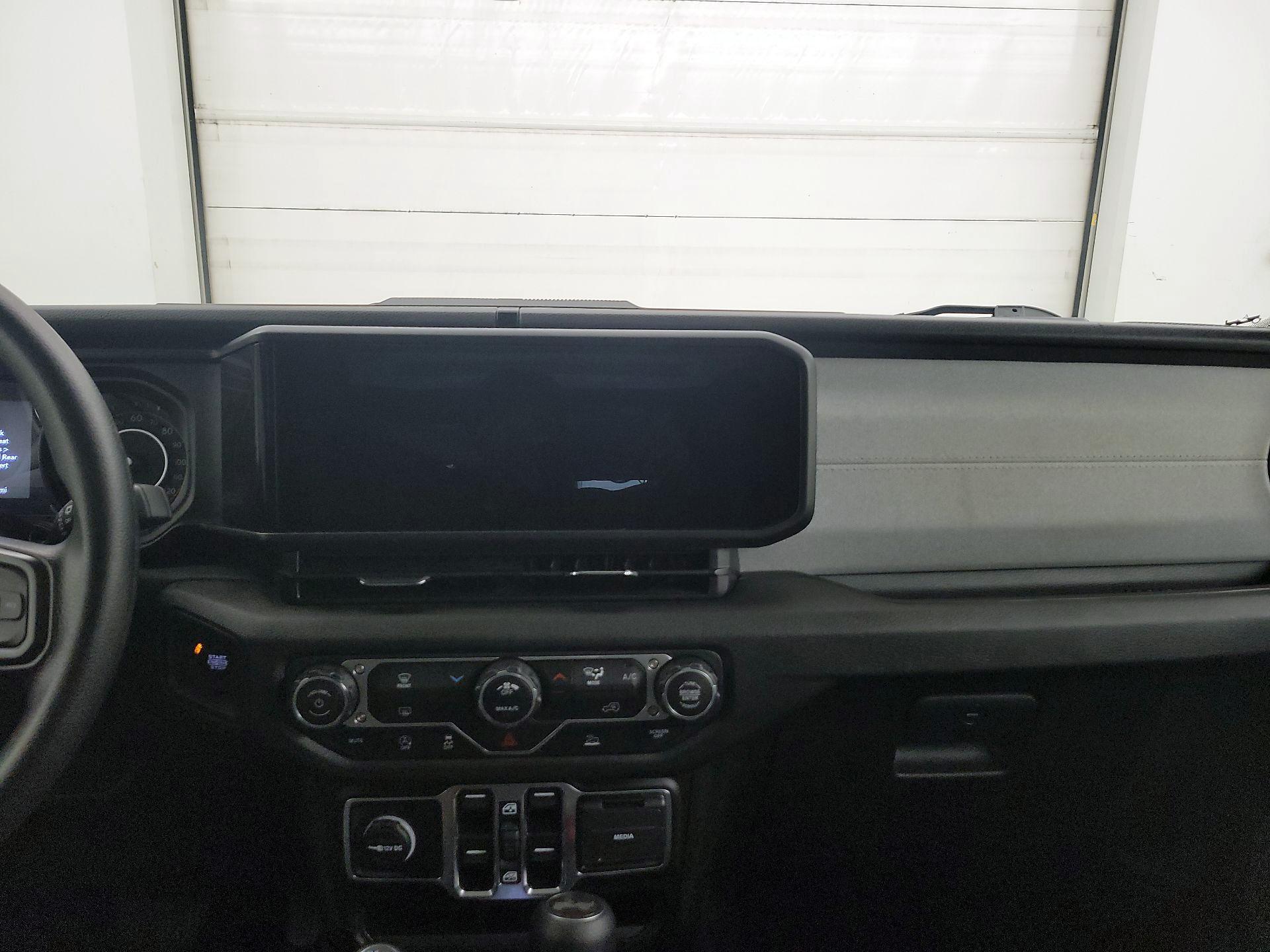 Thumbnail: 2025 Jeep Wrangler - 9