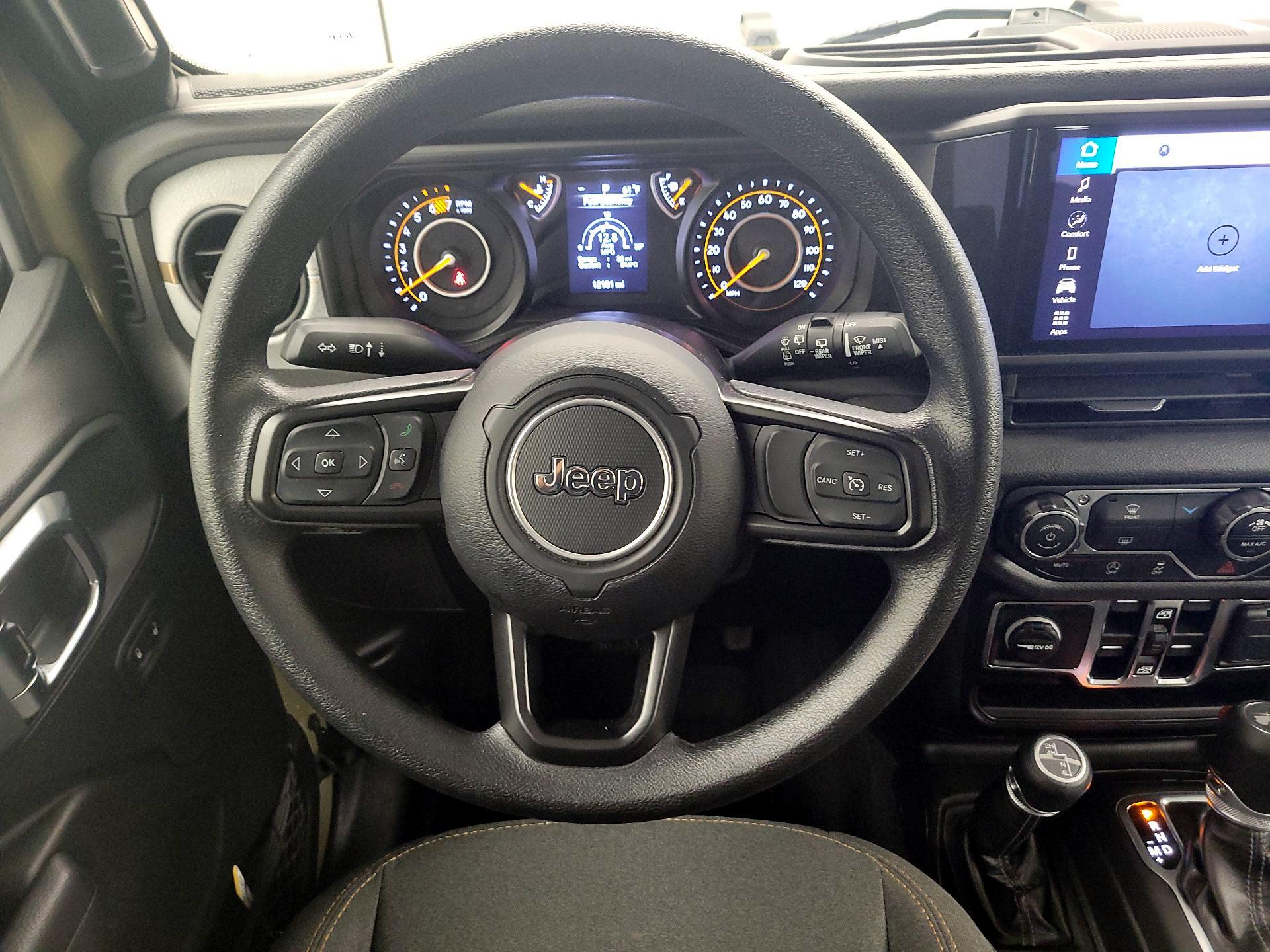 Thumbnail: 2025 Jeep Wrangler - 10