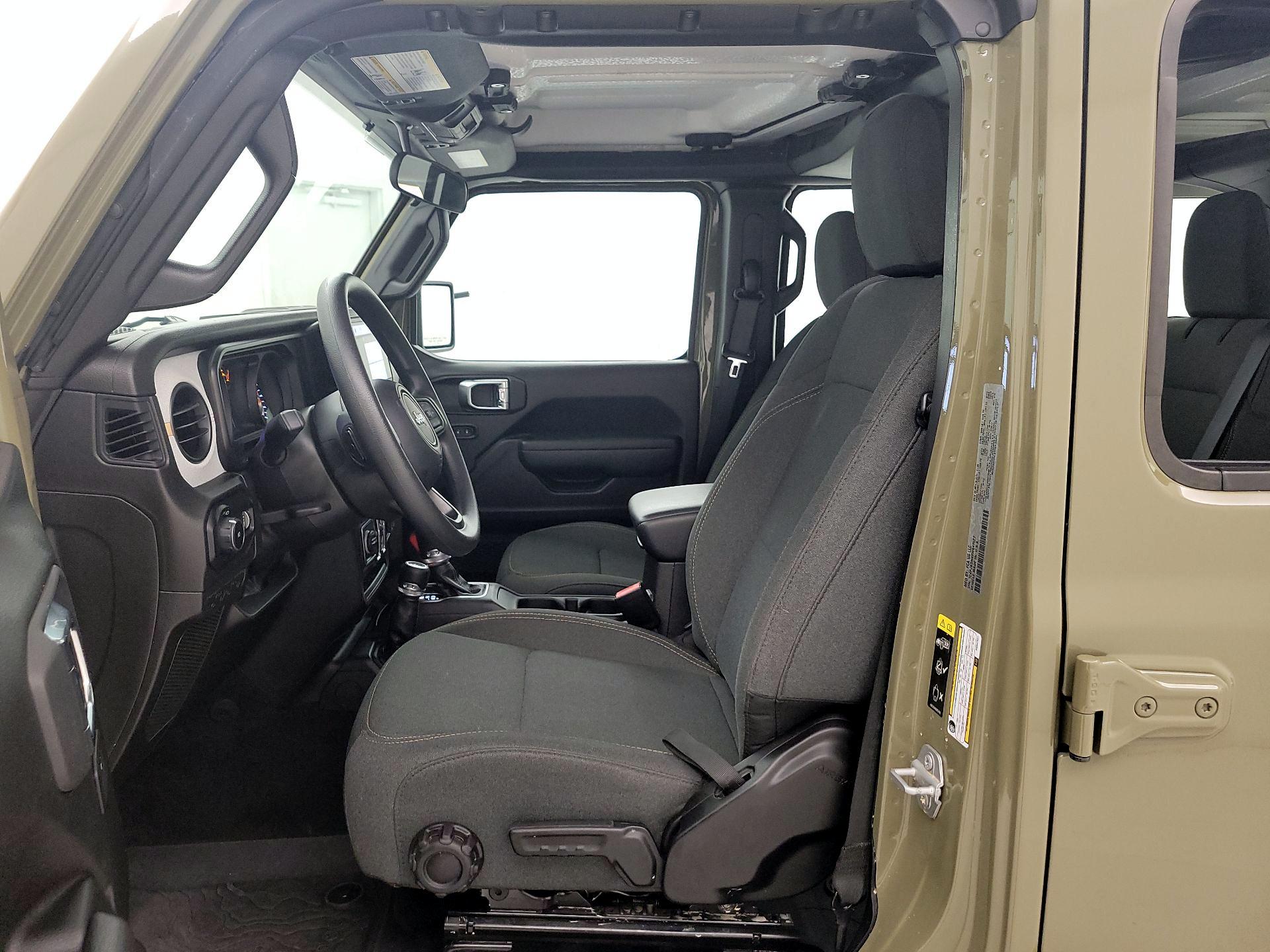 Thumbnail: 2025 Jeep Wrangler - 11