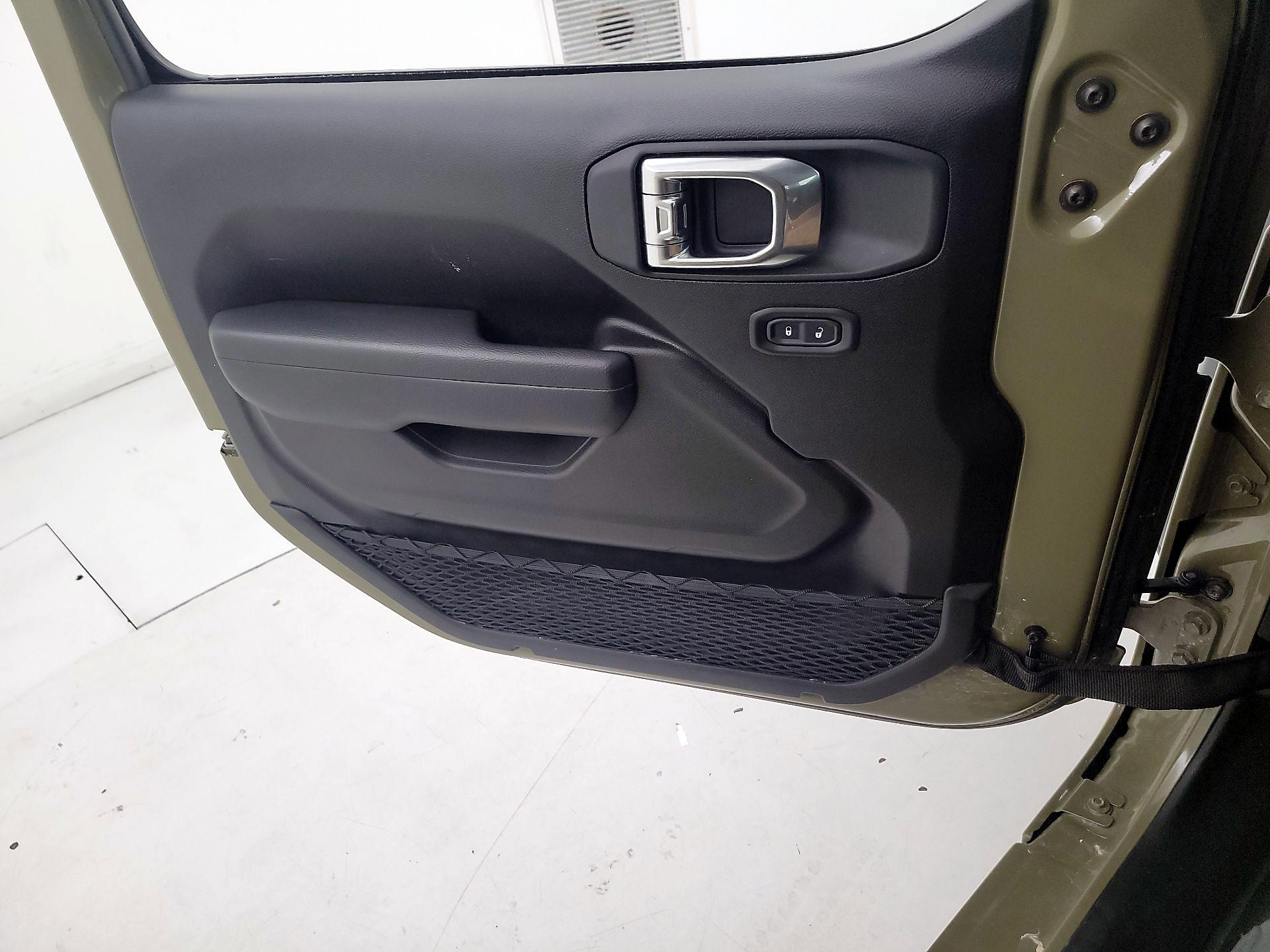 Thumbnail: 2025 Jeep Wrangler - 12