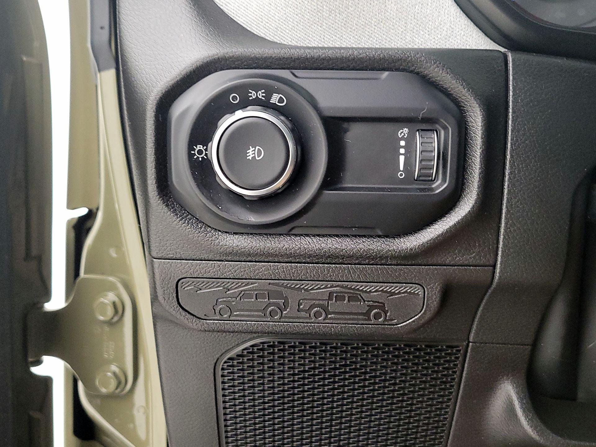 Thumbnail: 2025 Jeep Wrangler - 13