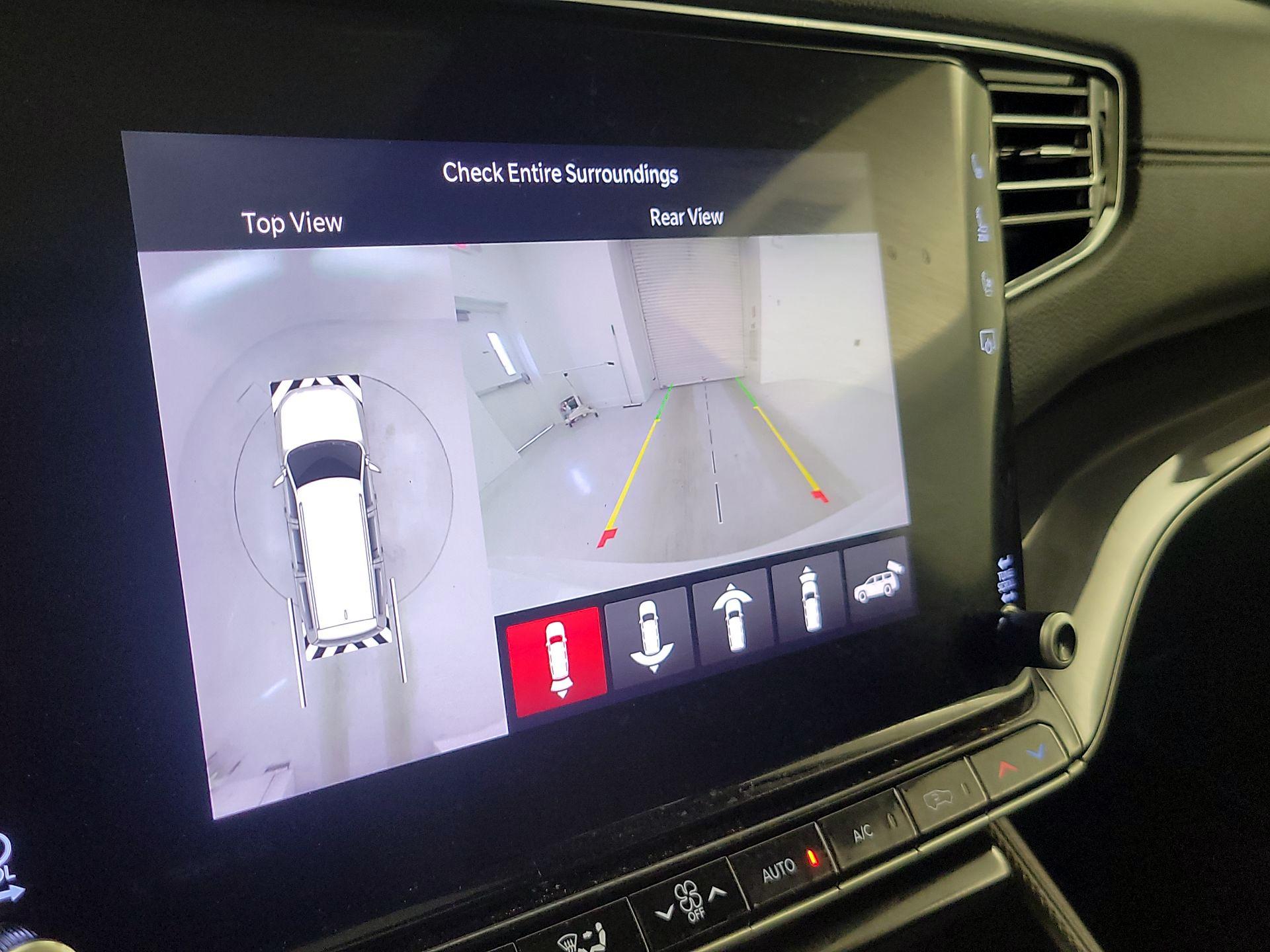 Thumbnail: 2023 Jeep Wagoneer - 15