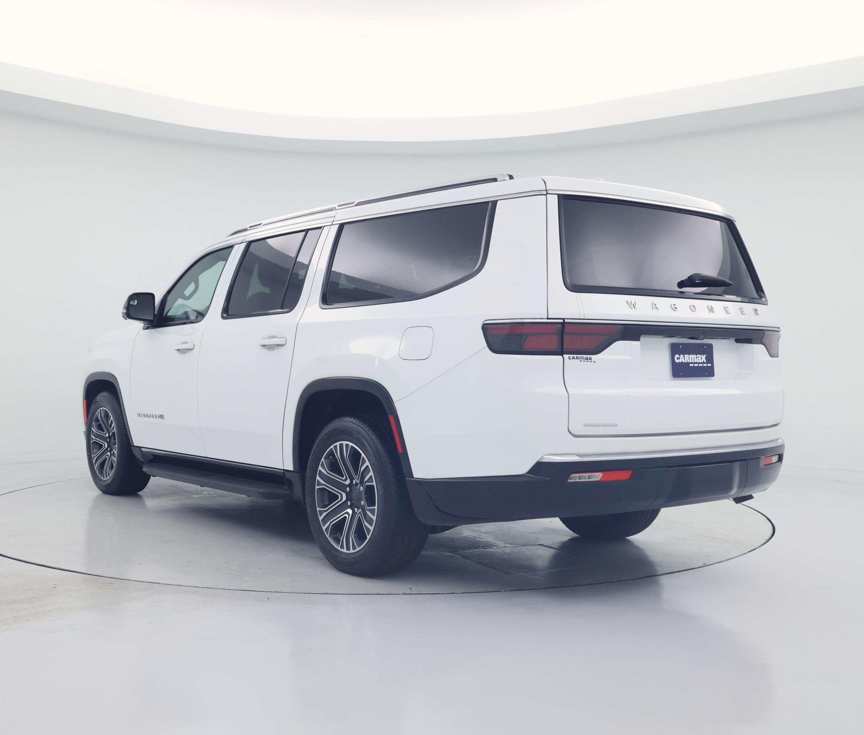 Thumbnail: 2023 Jeep Wagoneer - 2