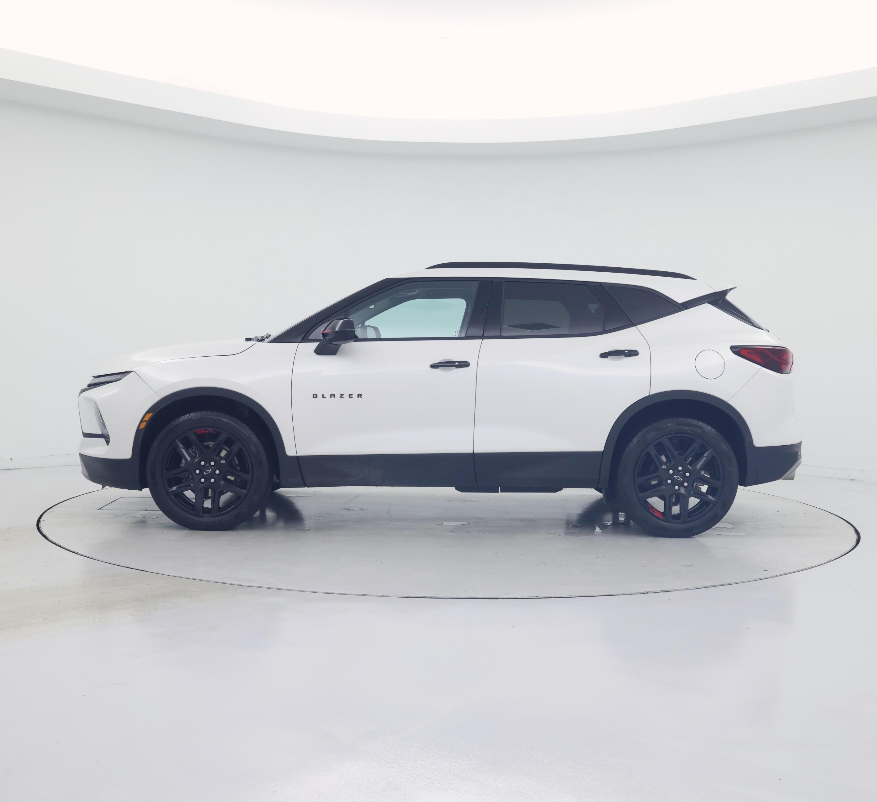 Thumbnail: 2024 Chevrolet Blazer - 3