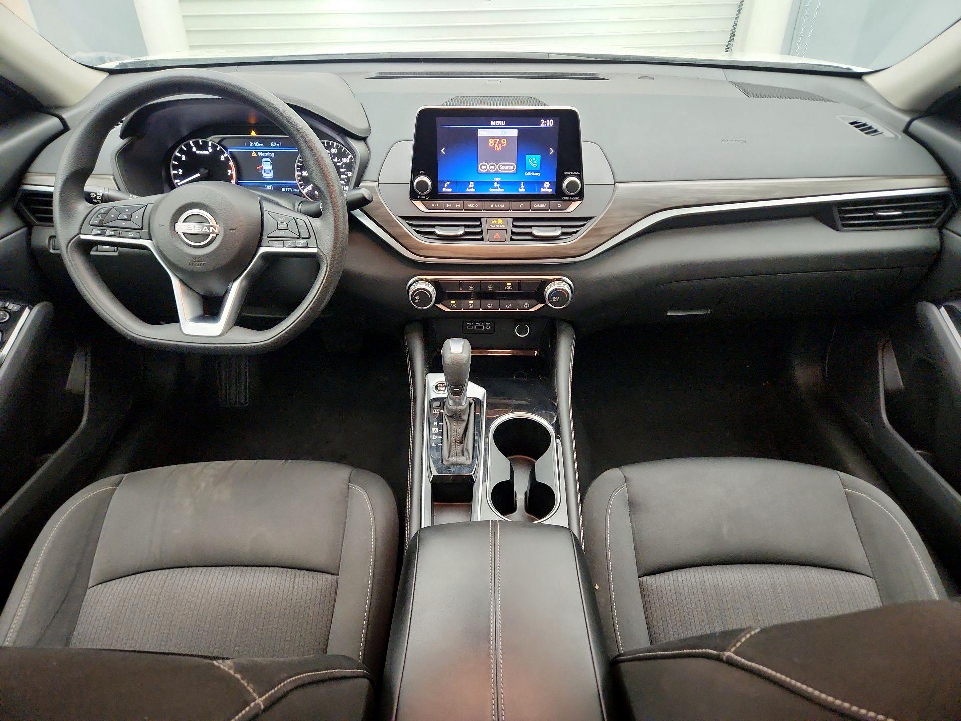 Thumbnail: 2023 Nissan Altima - 9