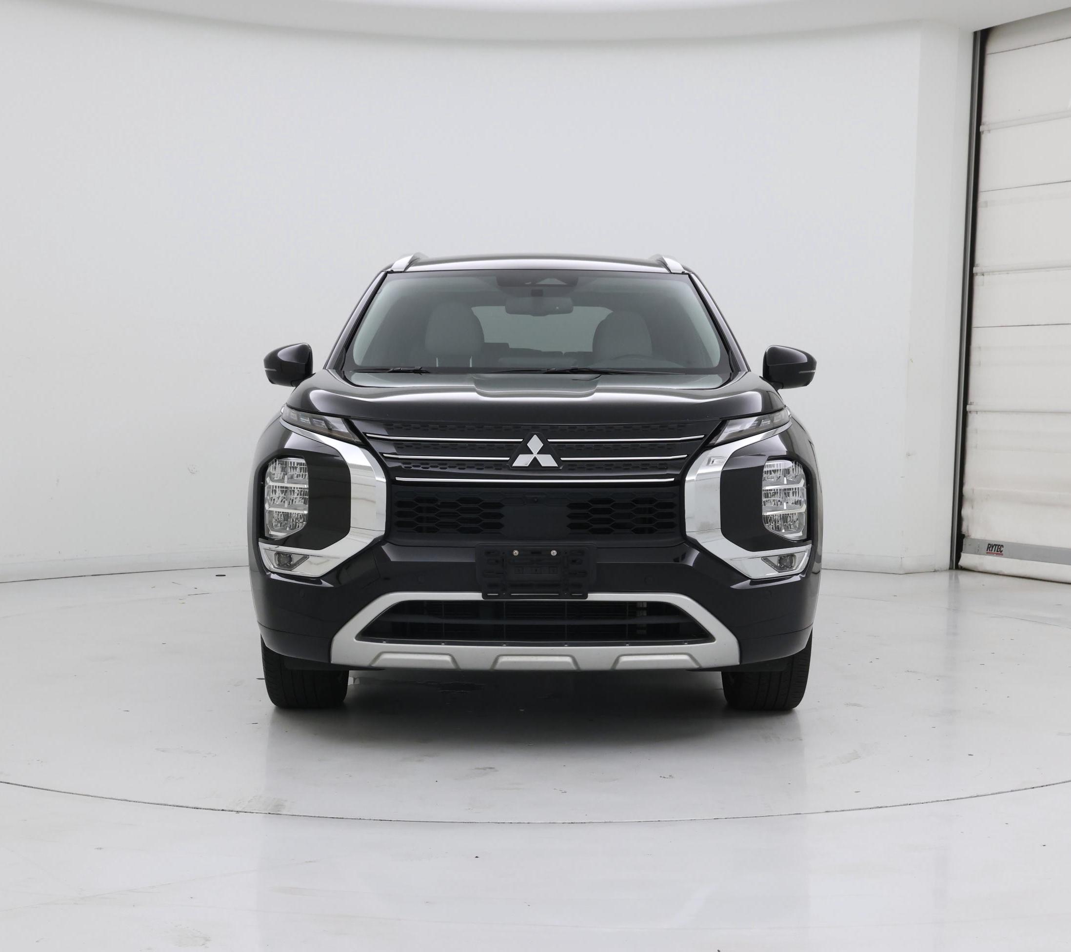 Thumbnail: 2023 Mitsubishi Outlander - 5