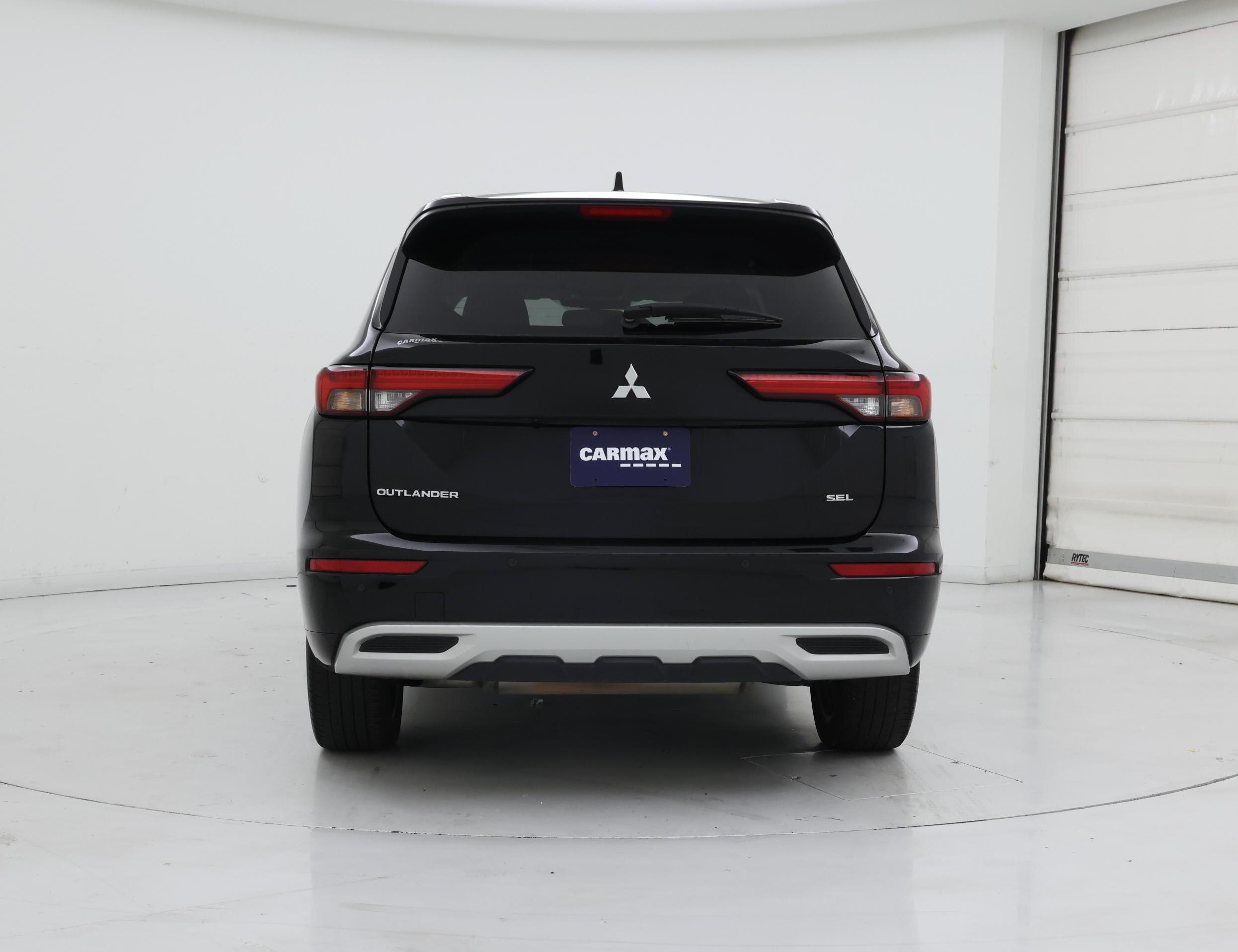 Thumbnail: 2023 Mitsubishi Outlander - 6
