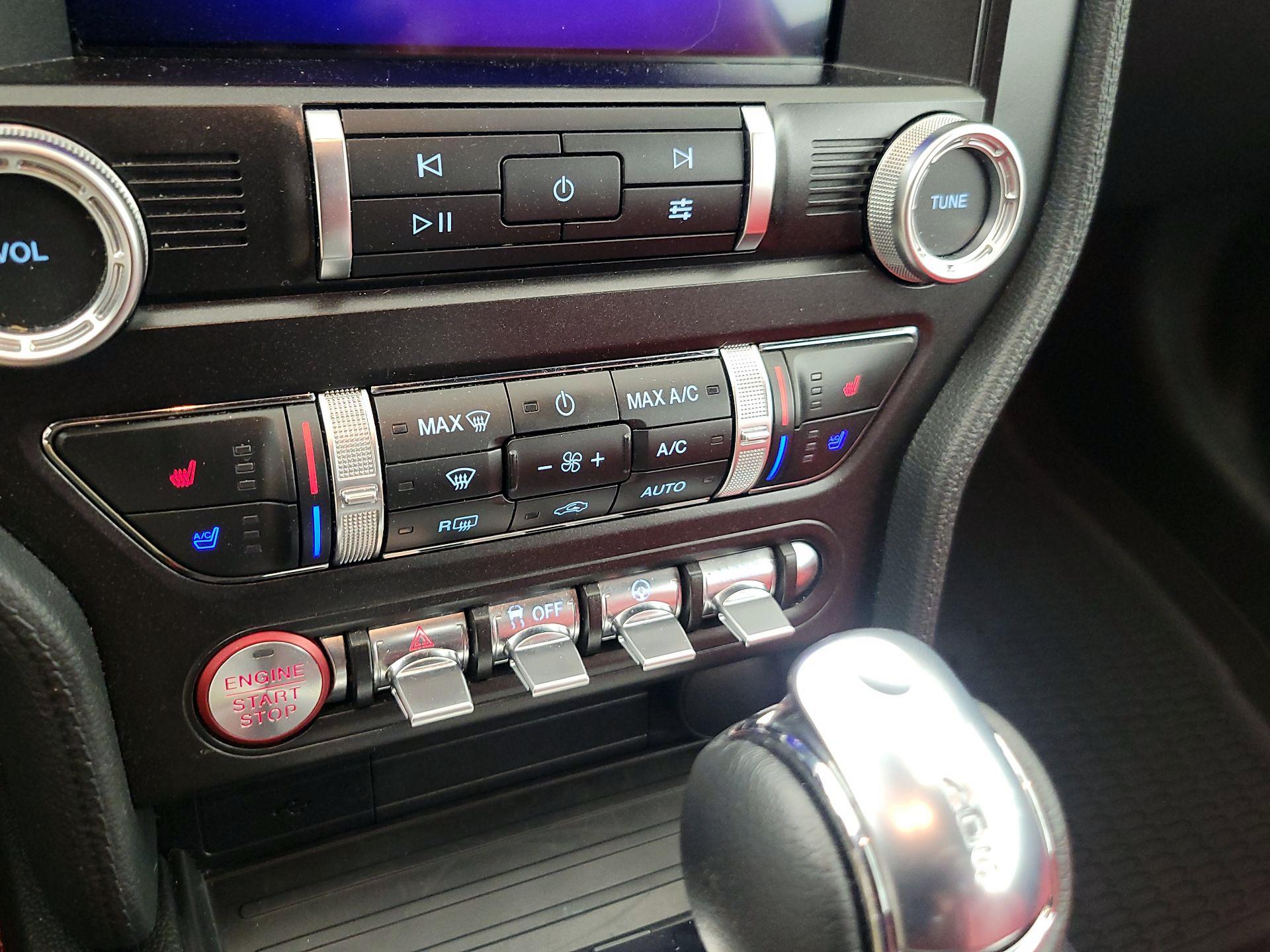 Thumbnail: 2022 Ford Mustang - 17