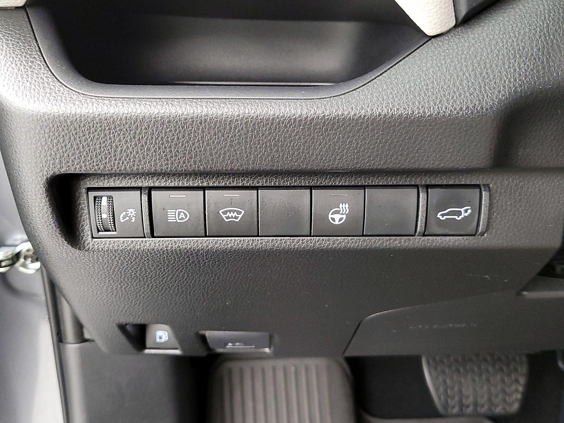 Thumbnail: 2024 Toyota RAV4 - 13