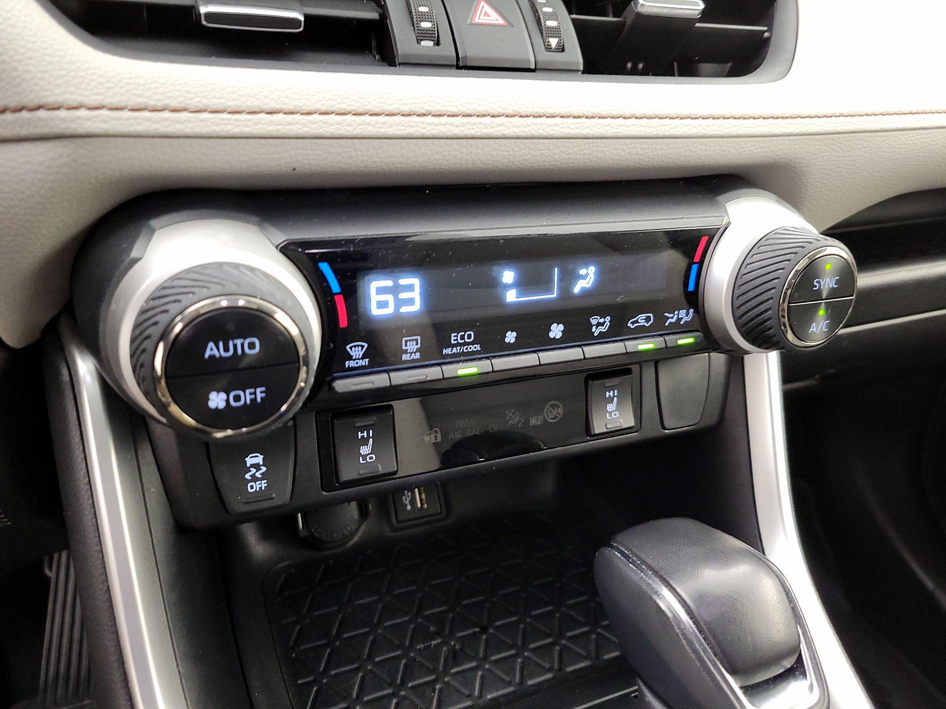 Thumbnail: 2024 Toyota RAV4 - 17