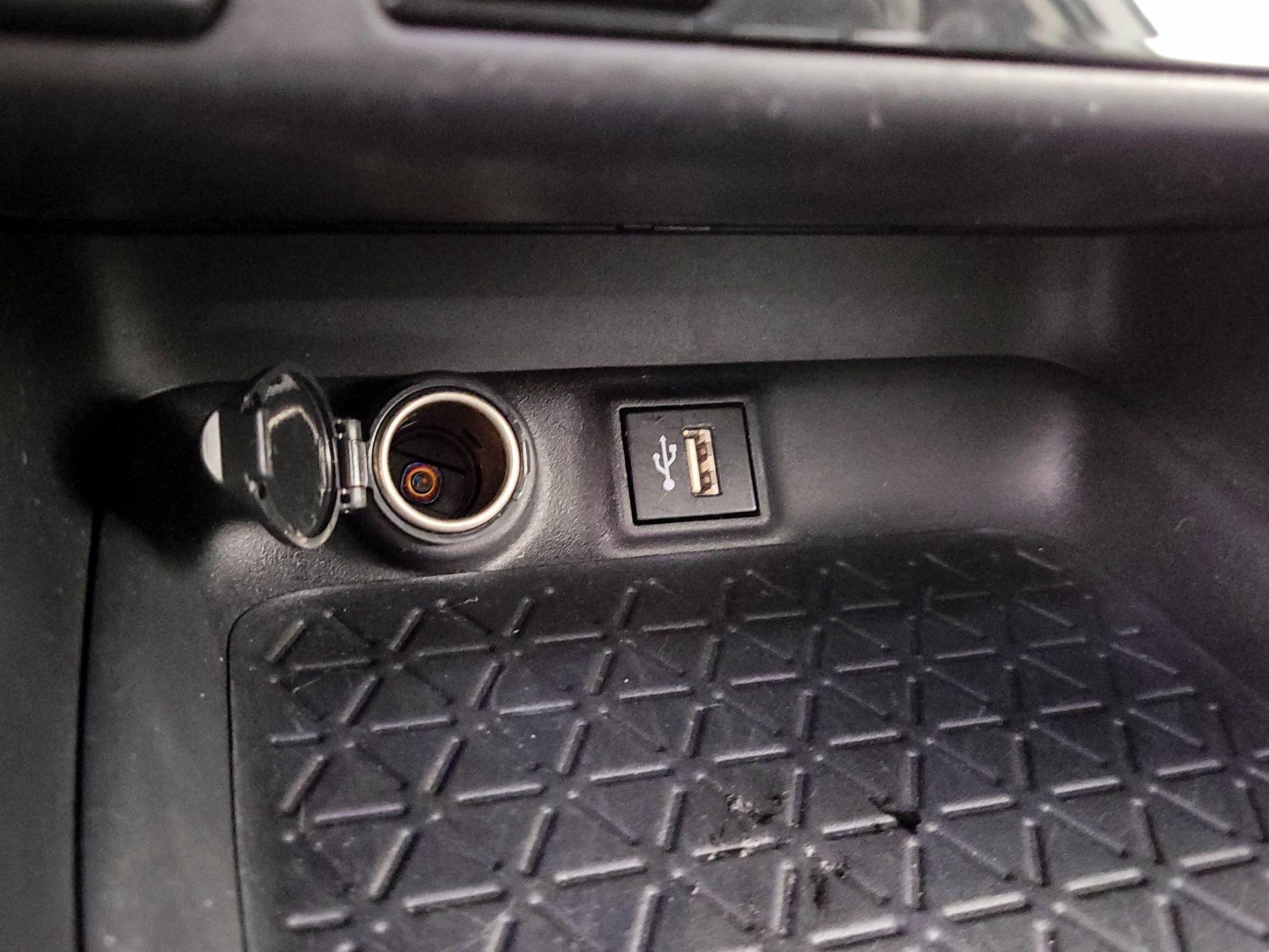 Thumbnail: 2024 Toyota RAV4 - 19