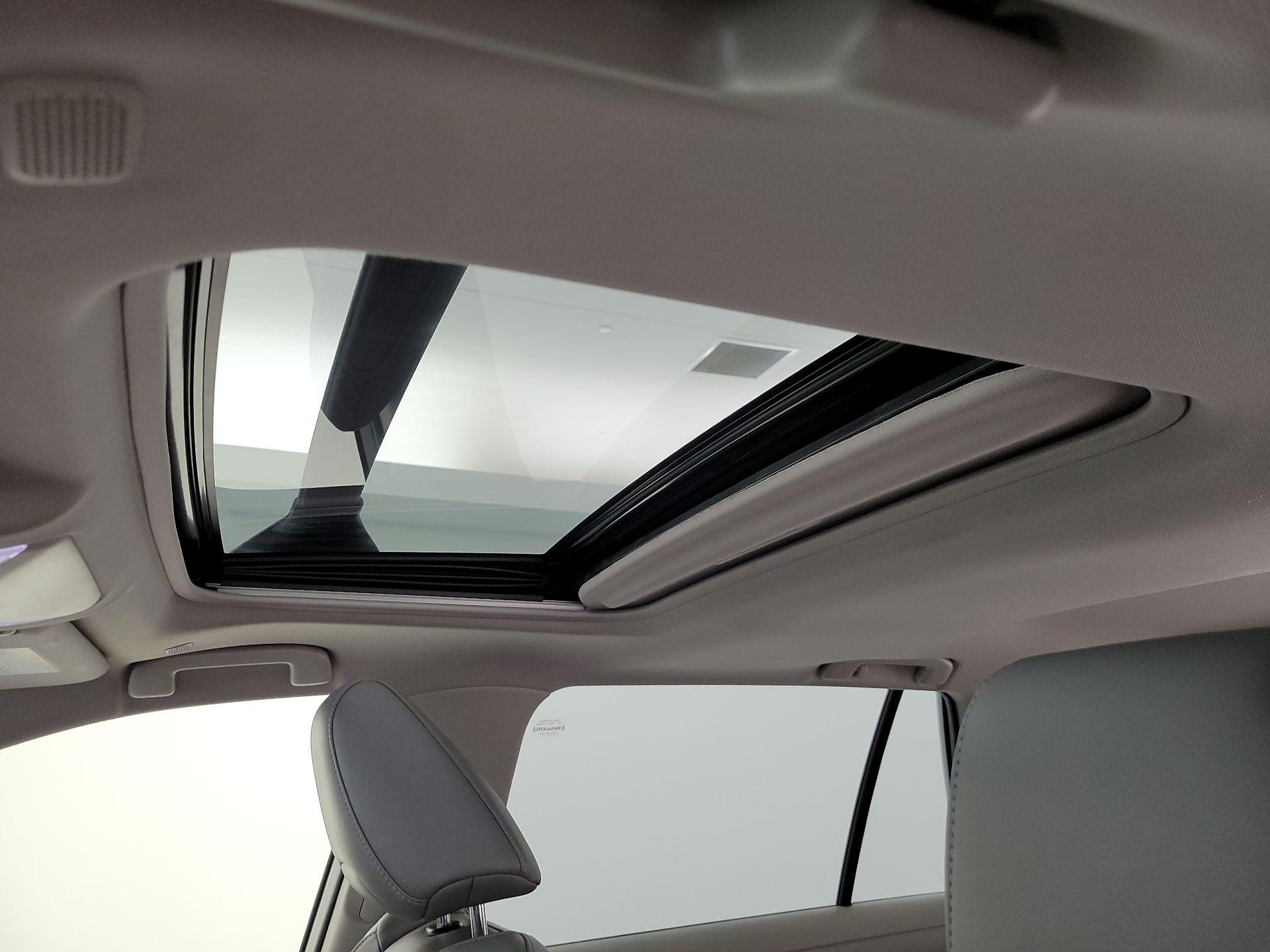 Thumbnail: 2024 Toyota RAV4 - 20