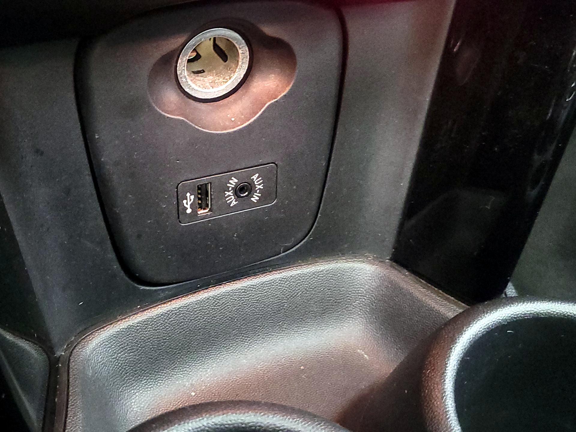 Thumbnail: 2017 MINI Cooper Hardtop - 17