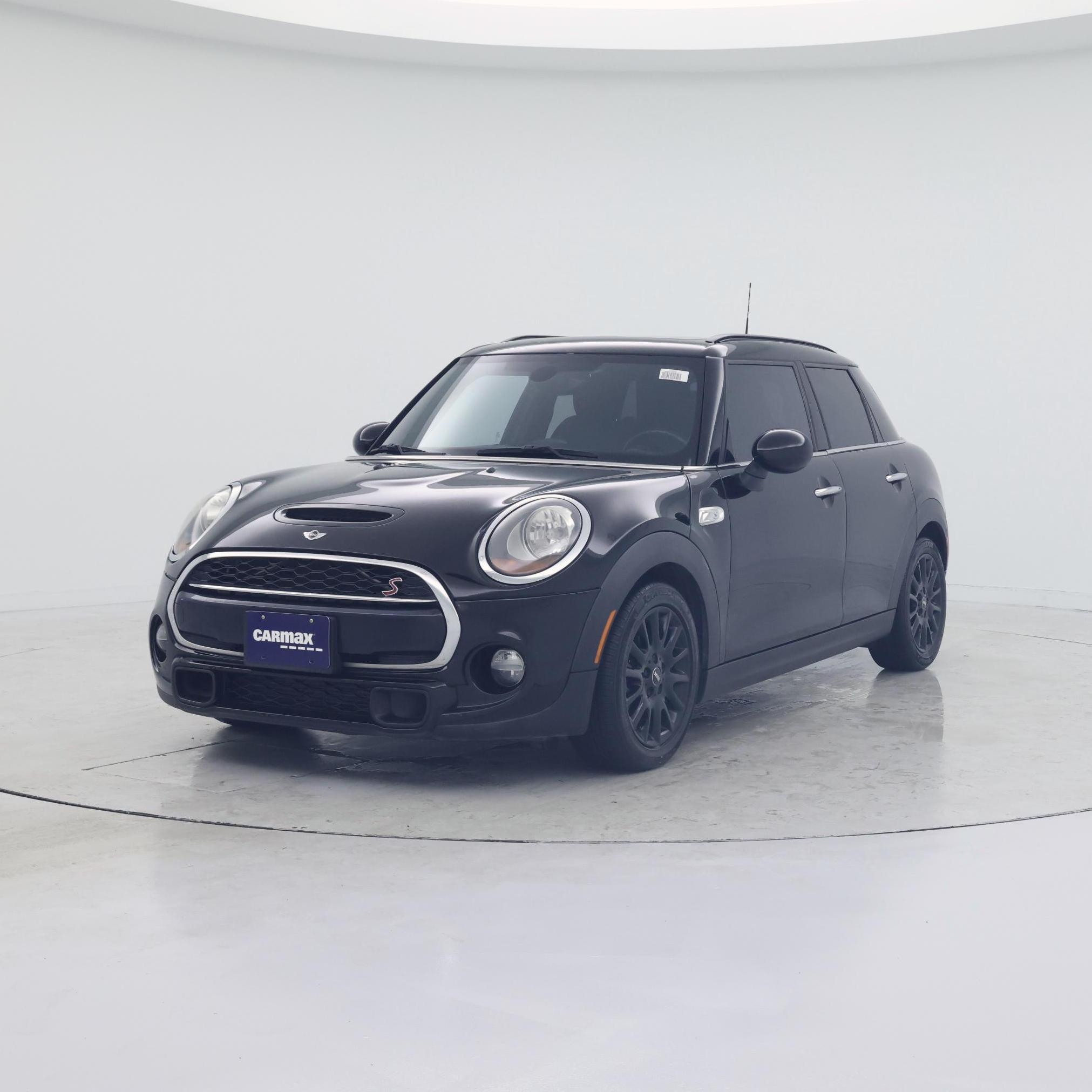 Thumbnail: 2017 MINI Cooper Hardtop - 4