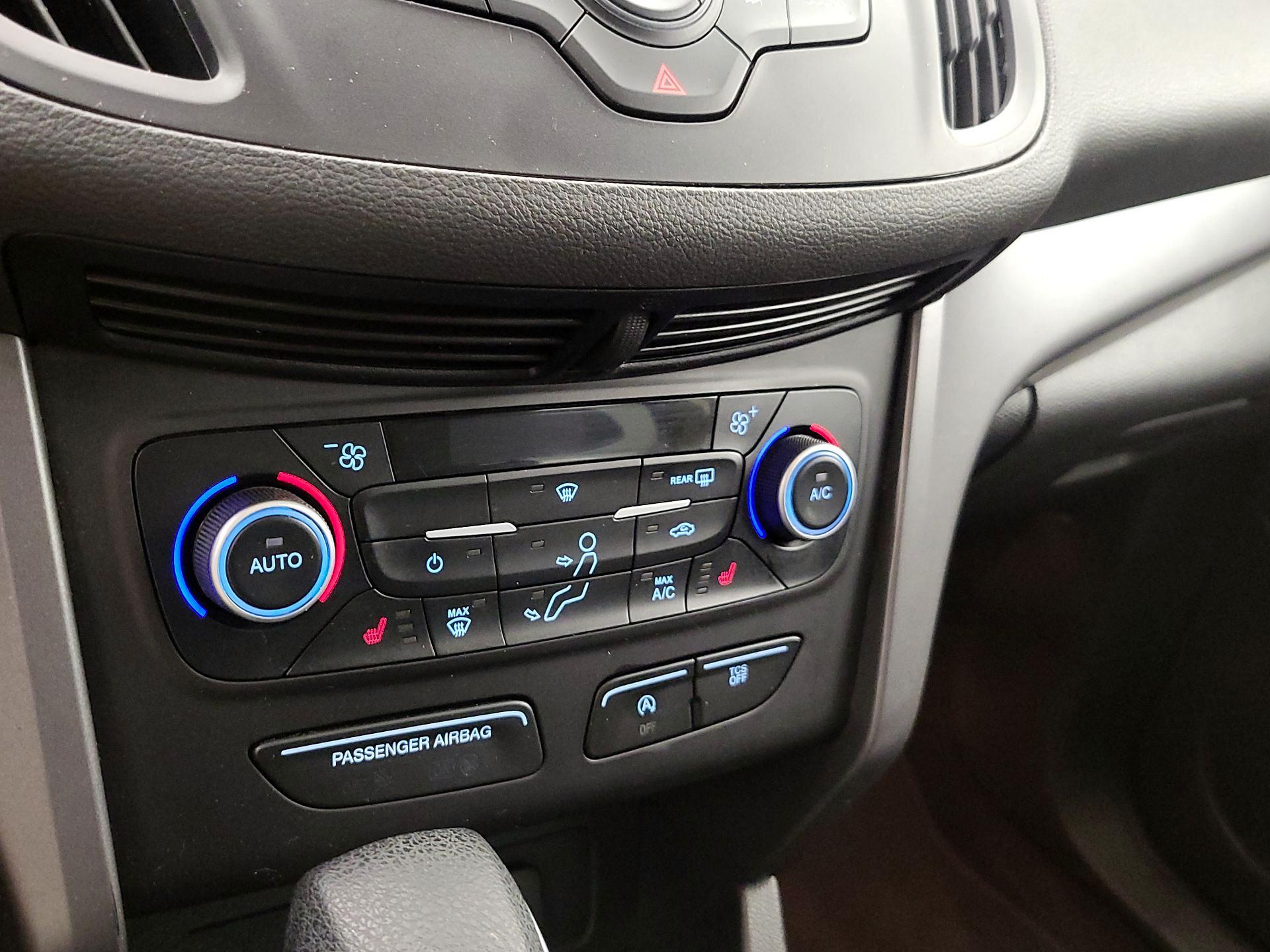 Thumbnail: 2018 Ford Escape - 16