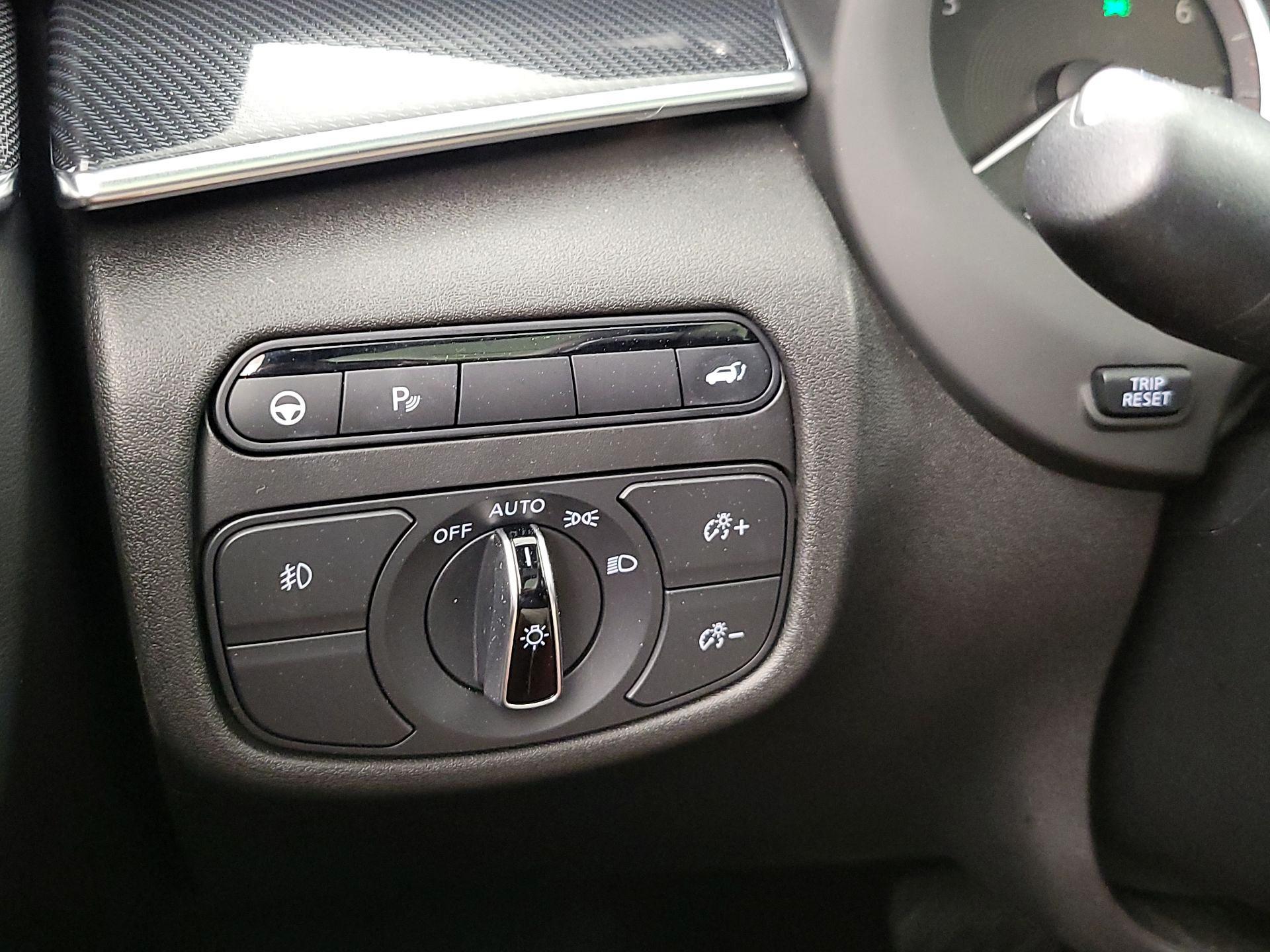 Thumbnail: 2023 INFINITI QX50 - 13