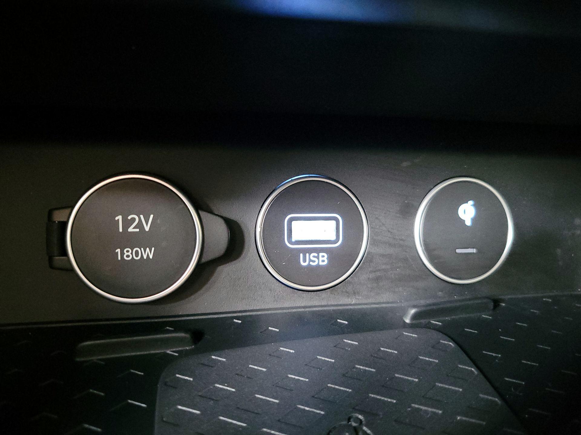 Thumbnail: 2025 Genesis G70 - 19