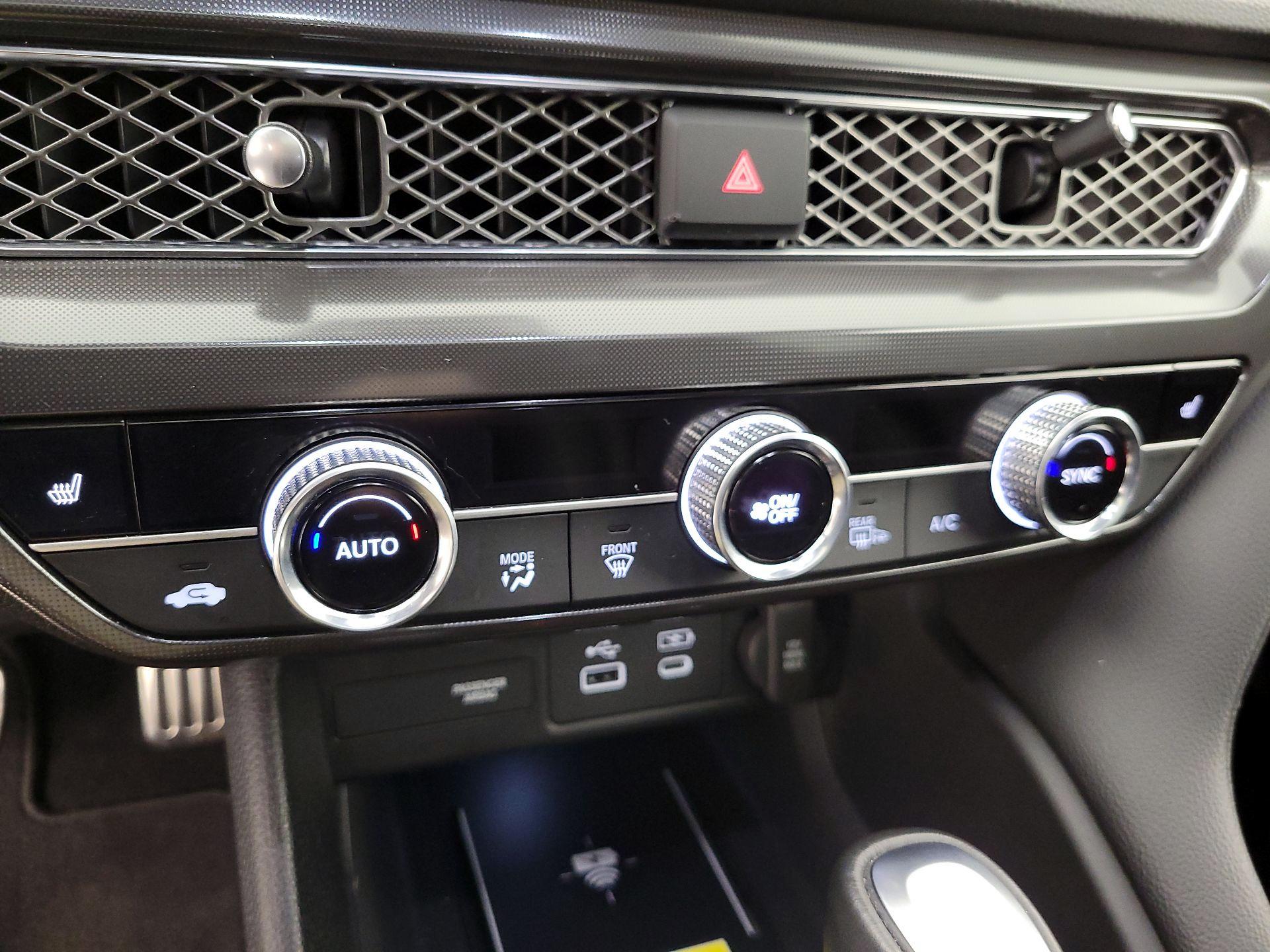 Thumbnail: 2024 Acura Integra - 16