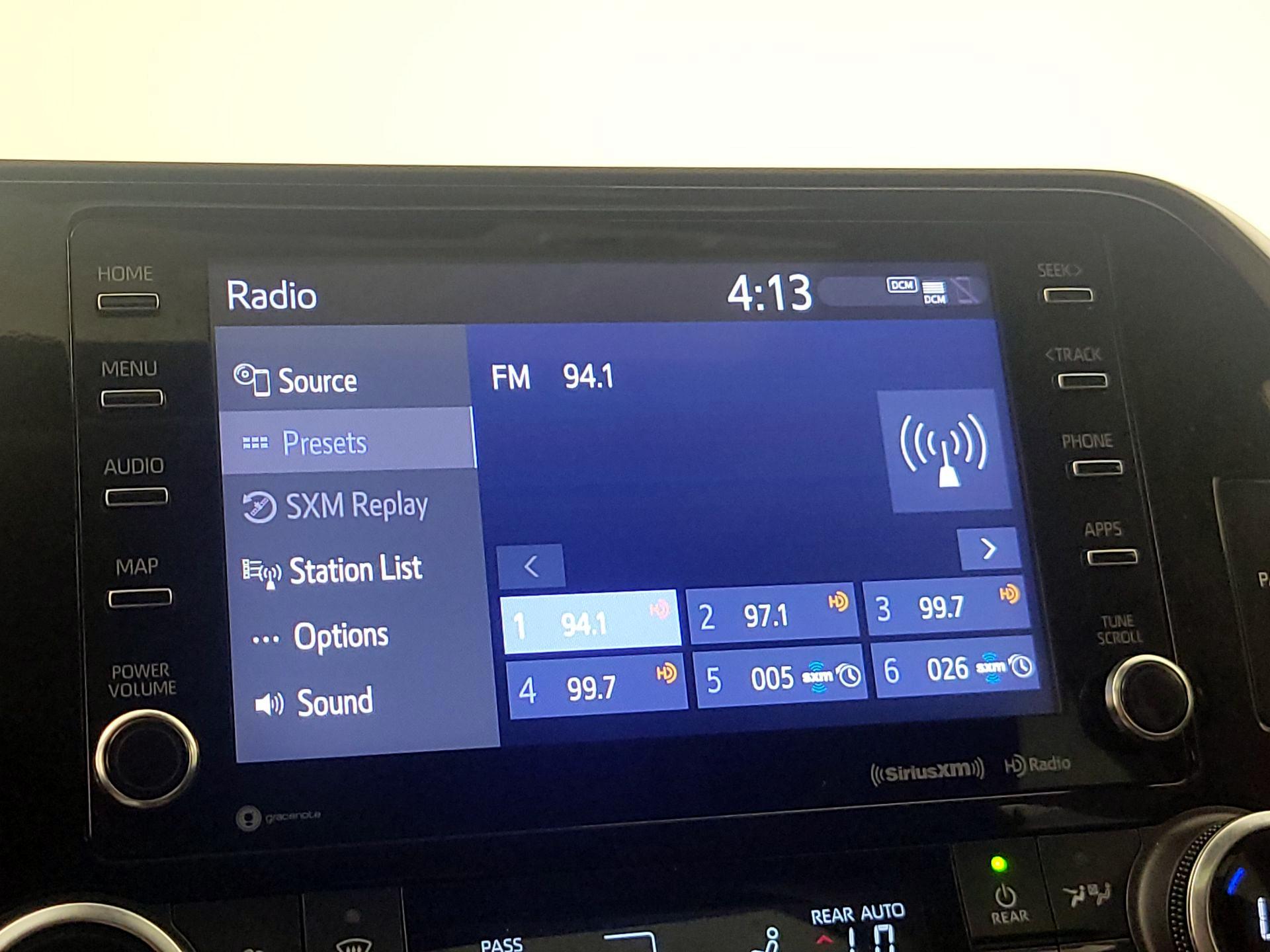 Thumbnail: 2022 Toyota Highlander - 15