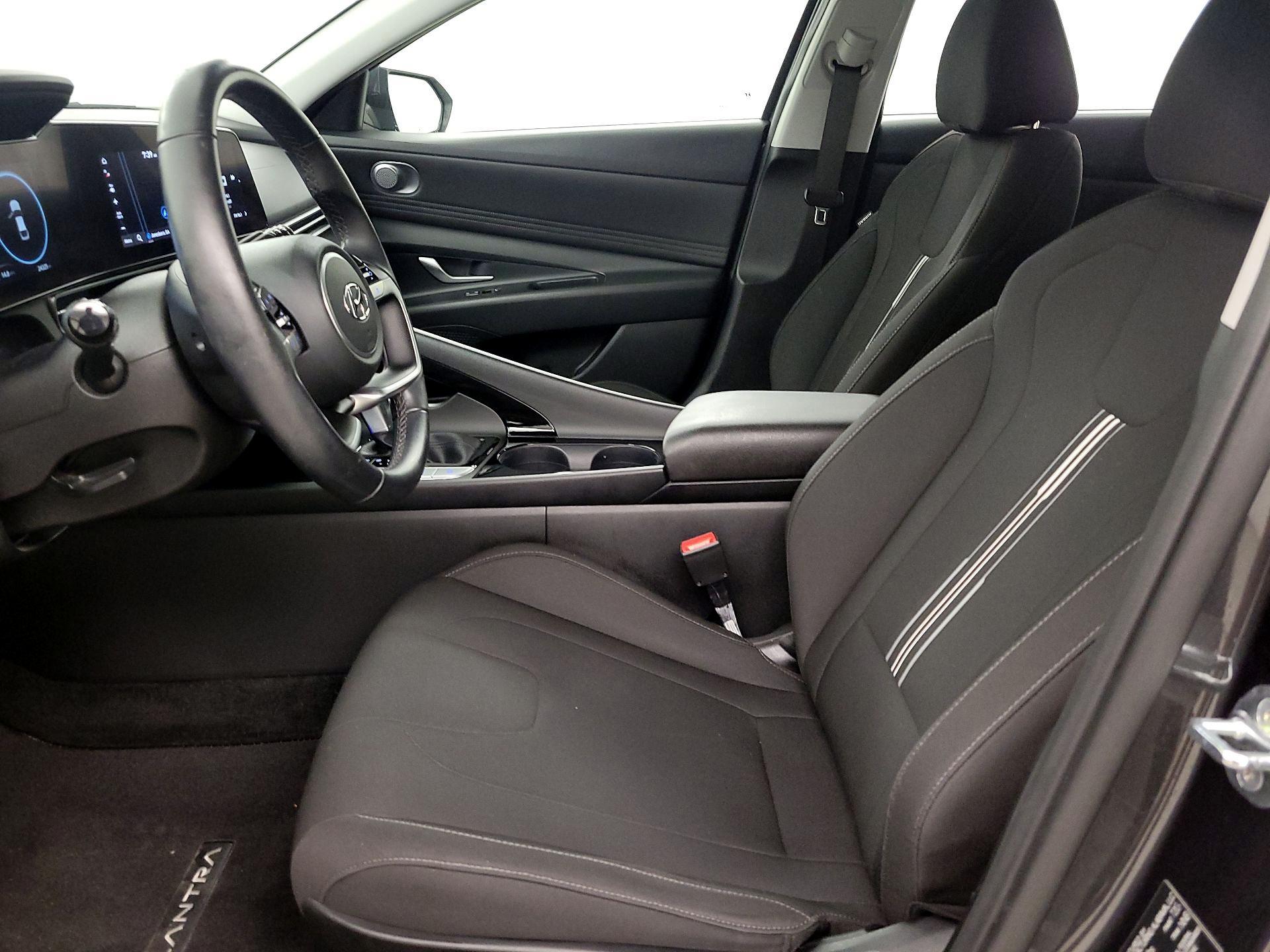 Thumbnail: 2023 Hyundai Elantra - 11