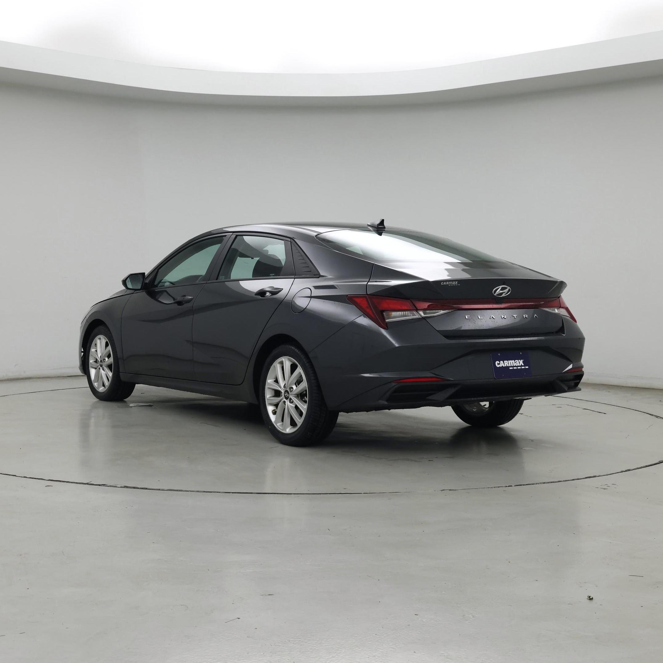 Thumbnail: 2023 Hyundai Elantra - 2