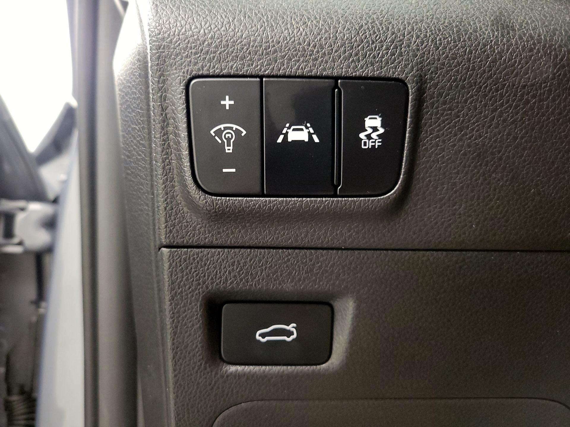 Thumbnail: 2022 Kia K5 - 13